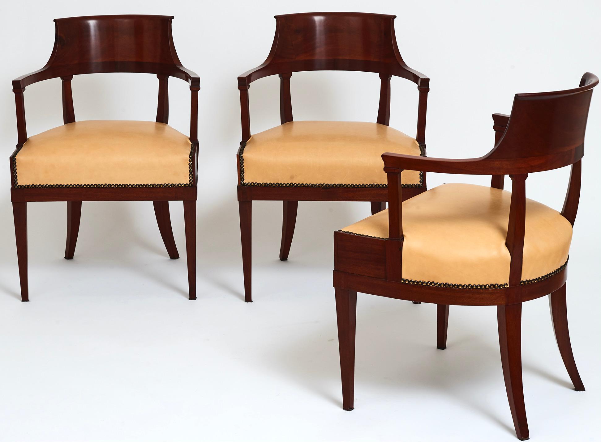 Set of Three Swedish Neoclassical Armchairs, First Quarter of the 19th Century In Good Condition In New York, NY