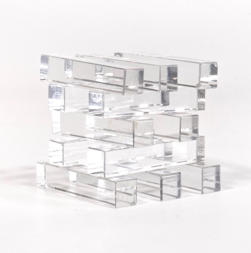 baccarat knife rest