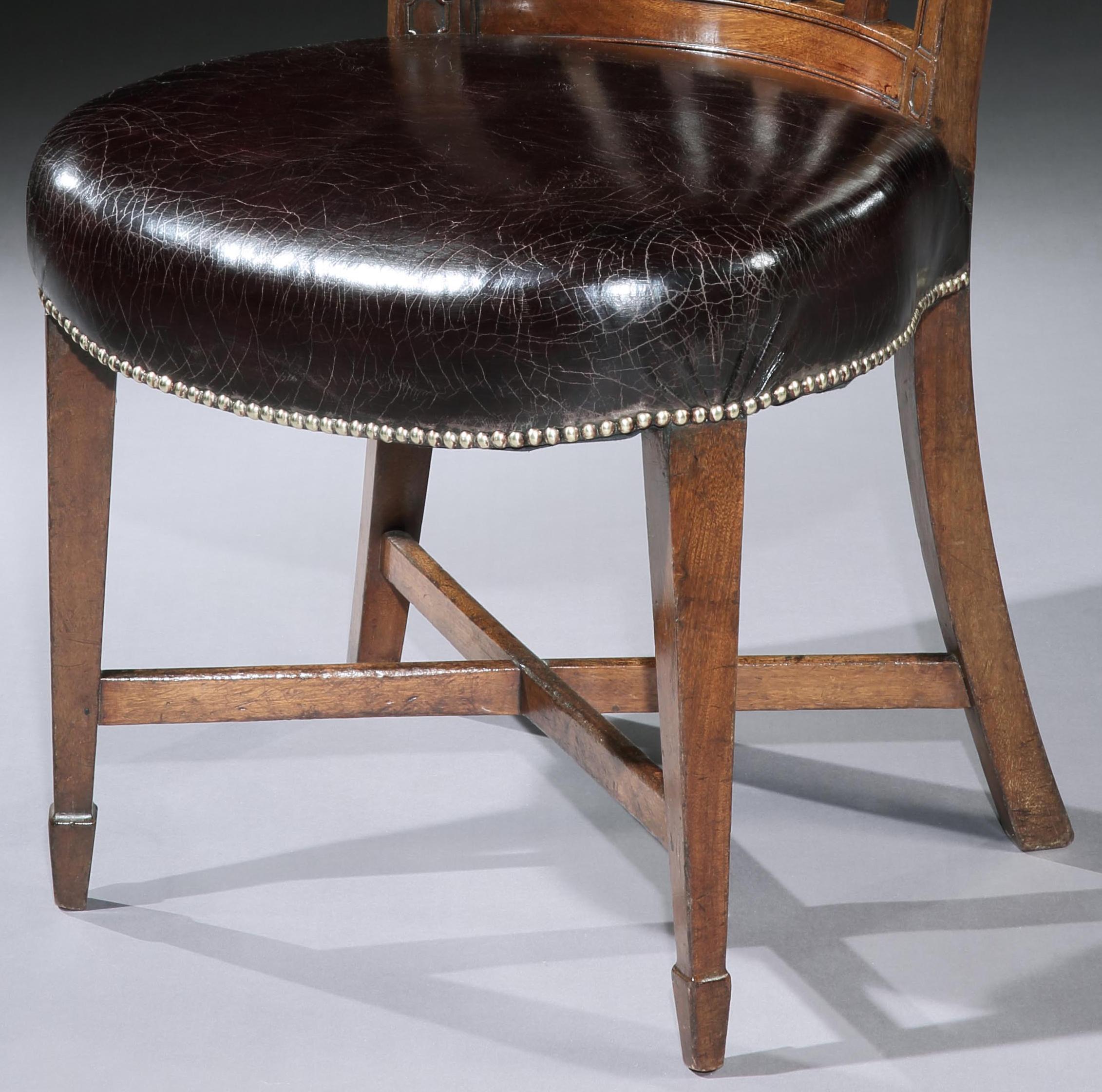 Set of Twelve English George III Brown Mahogany Library Chairs In Good Condition In Dublin, GB