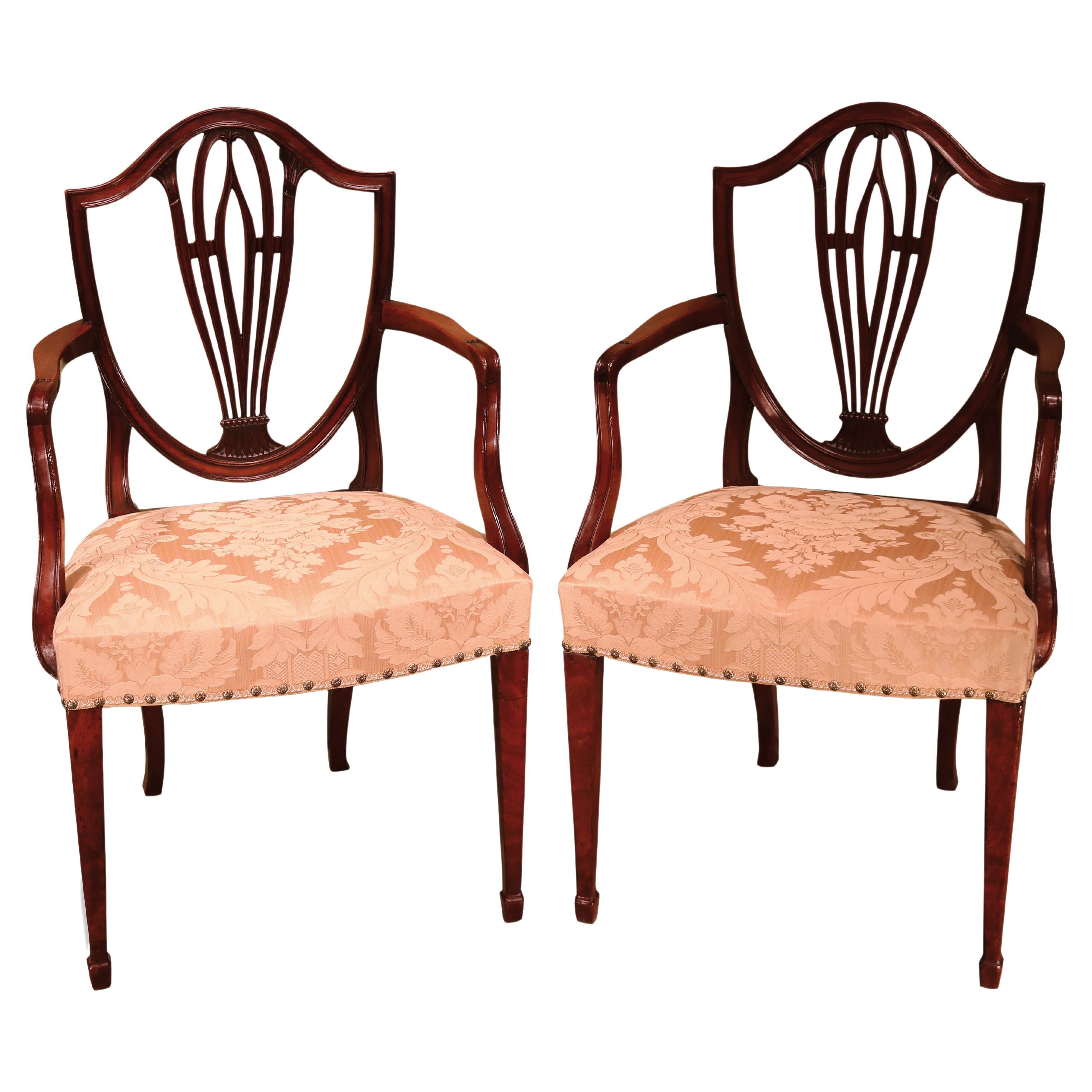Set of Twelve Hepplewhite Period Mahogany Shield Back Dining Chairs