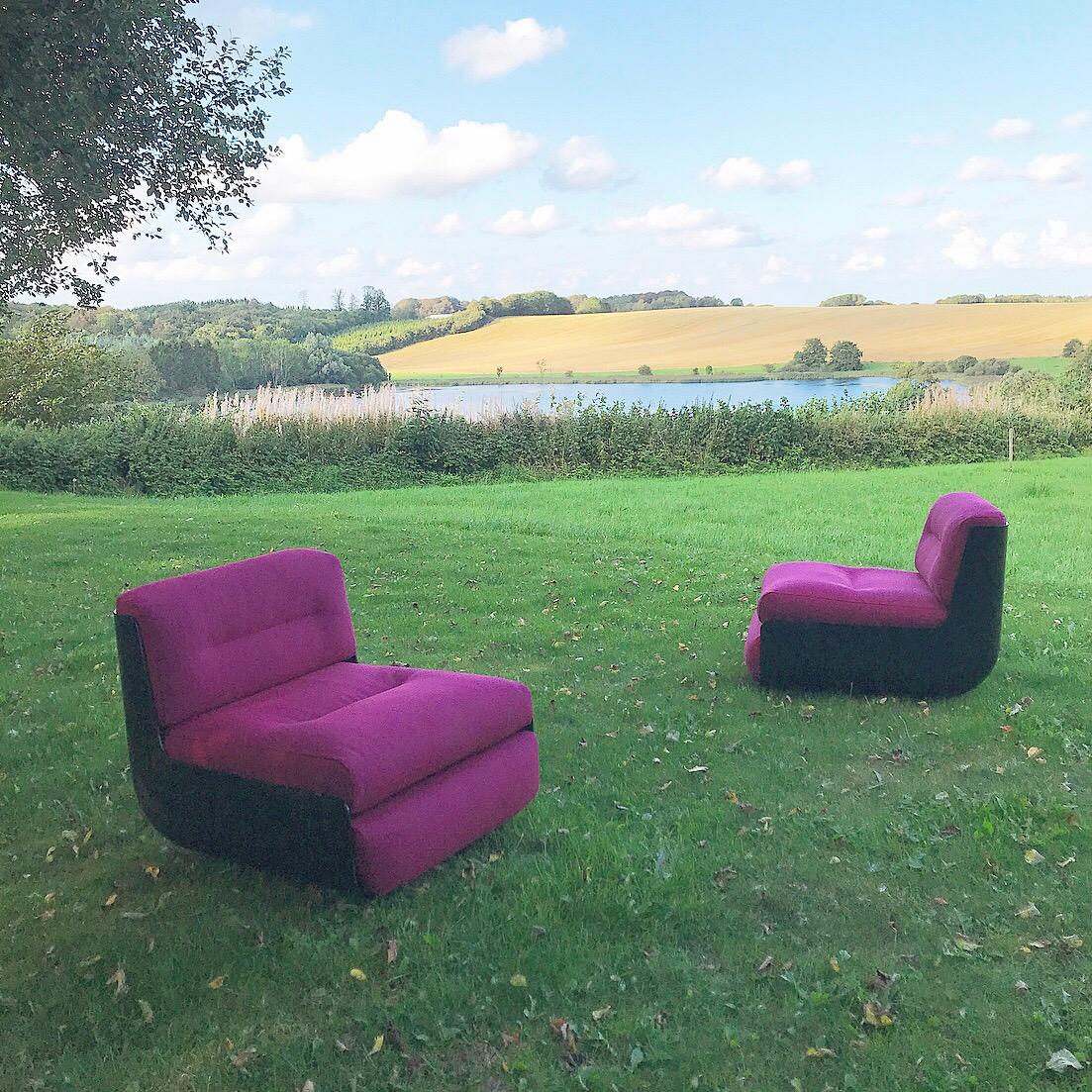Rare set of easy chairs by Rodolfo Bonetto and Giotto Stoppino for Industria Talisio Arredamenti, Italy 1970. 

Very comfortable easy or lounge chairs with brand new upholstery. We have used Kvadrat fabric because of the high quality. 

Purple
