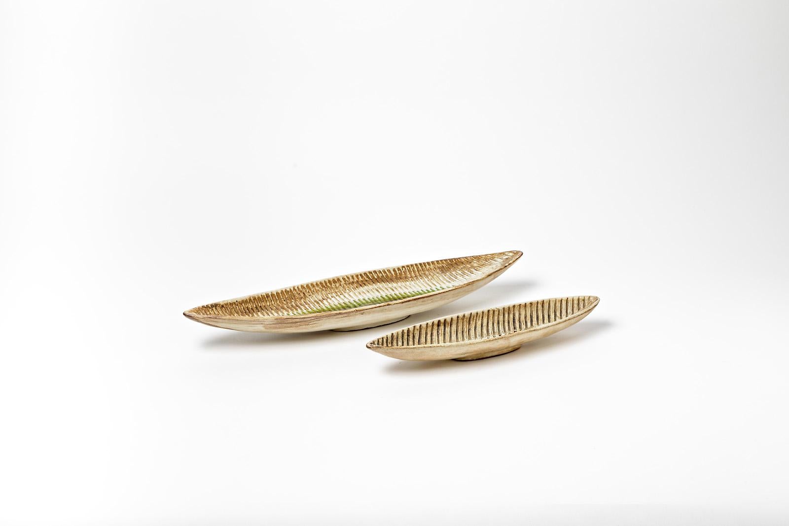 Beaux Arts Set of Two Ceramic Dishs by Jacques Lignier, circa 1960-1970 For Sale