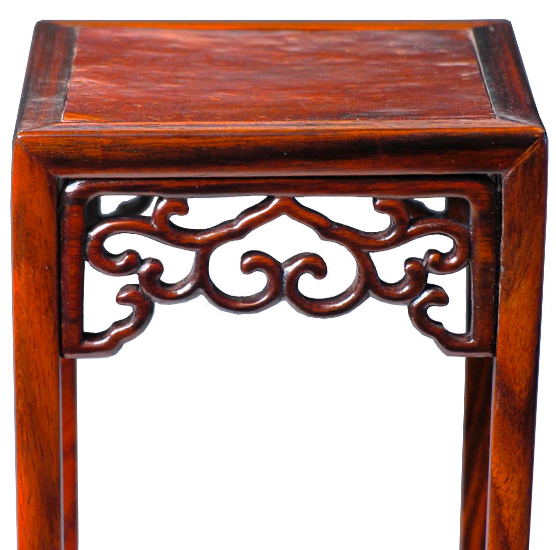 A Set of Two Chinese Rosewood and Burlwood Curio Display Stands In Good Condition For Sale In Point Richmond, CA