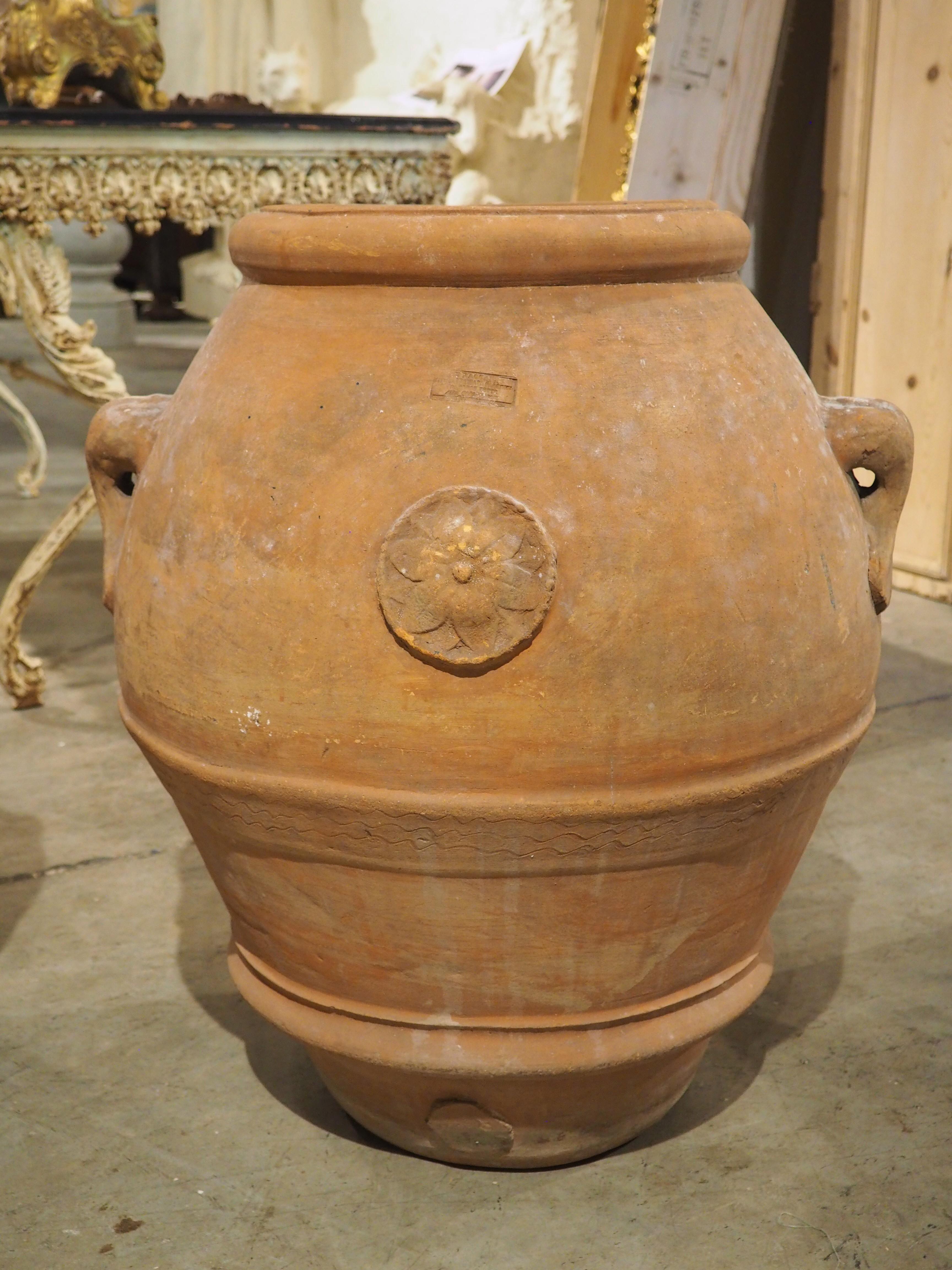 A Set of Two Early 1900s Italian Terracotta Orcio Pots In Good Condition For Sale In Dallas, TX