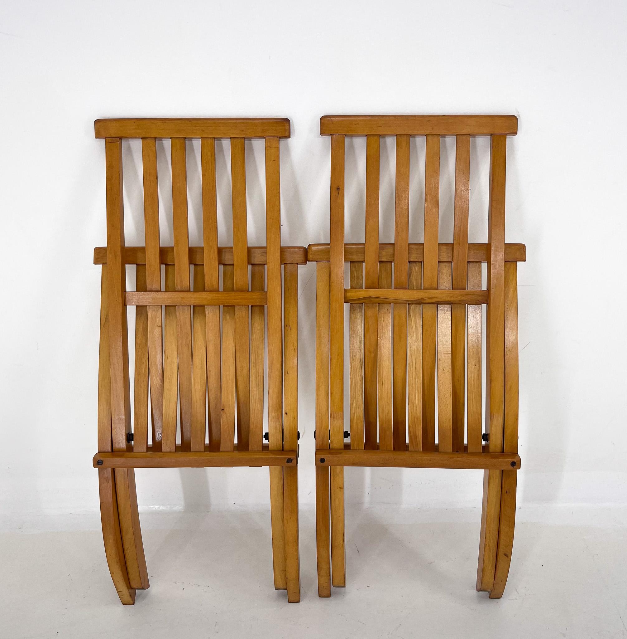A set of two folding chairs made of beech wood designed by arch. Otto Rothmayer For Sale 3