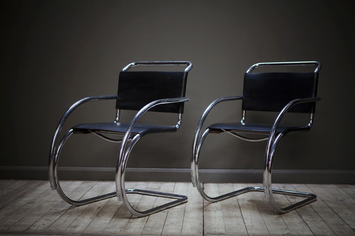 Mid-Century Modern Set of Two Original Mr20 Cantilever Chairs by Mies Van De Rohe For Sale
