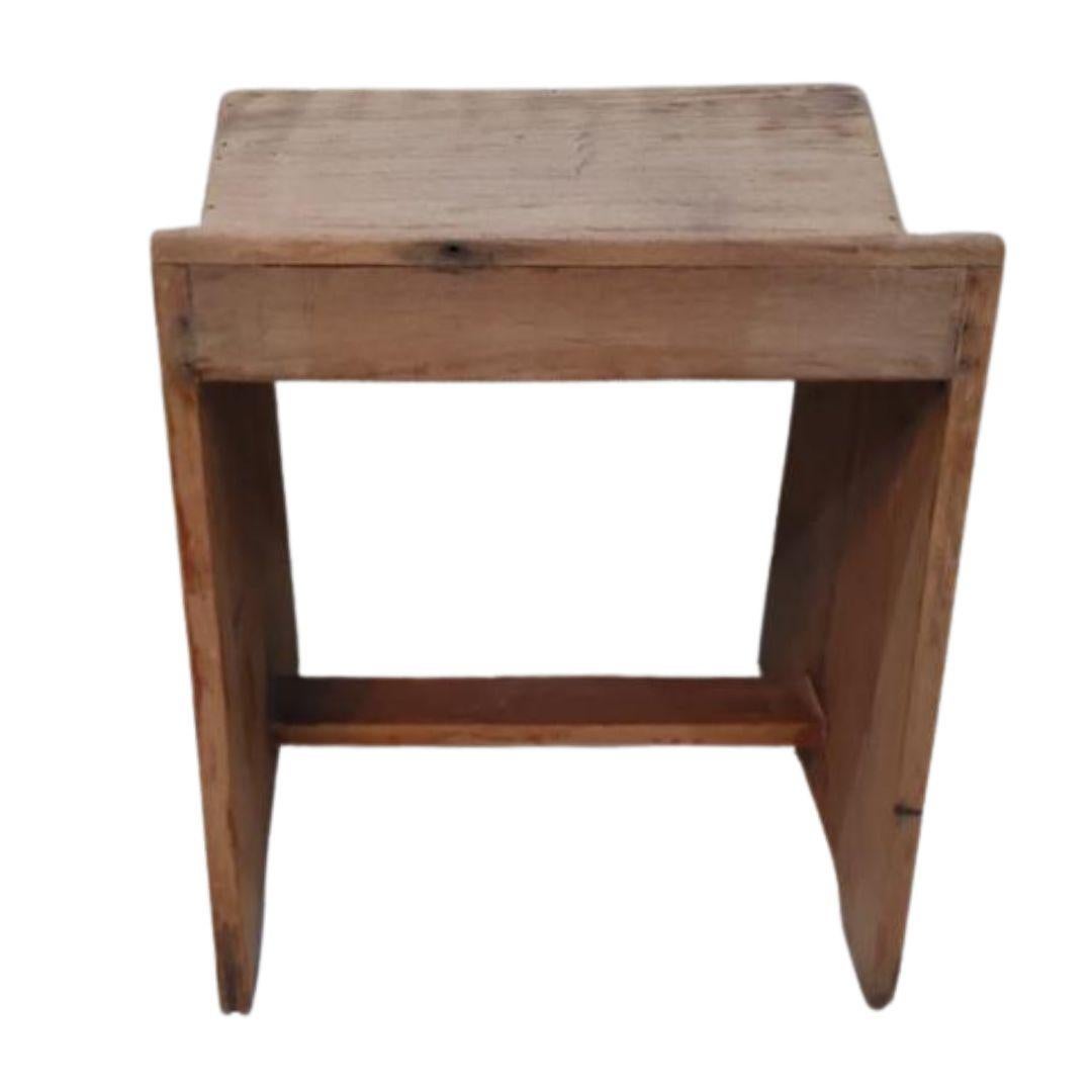 Indien Ensemble de deux tabourets de couture PJ-SI-68-A par Pierre Jeanneret, fabriqué en Inde, années 1950 en vente