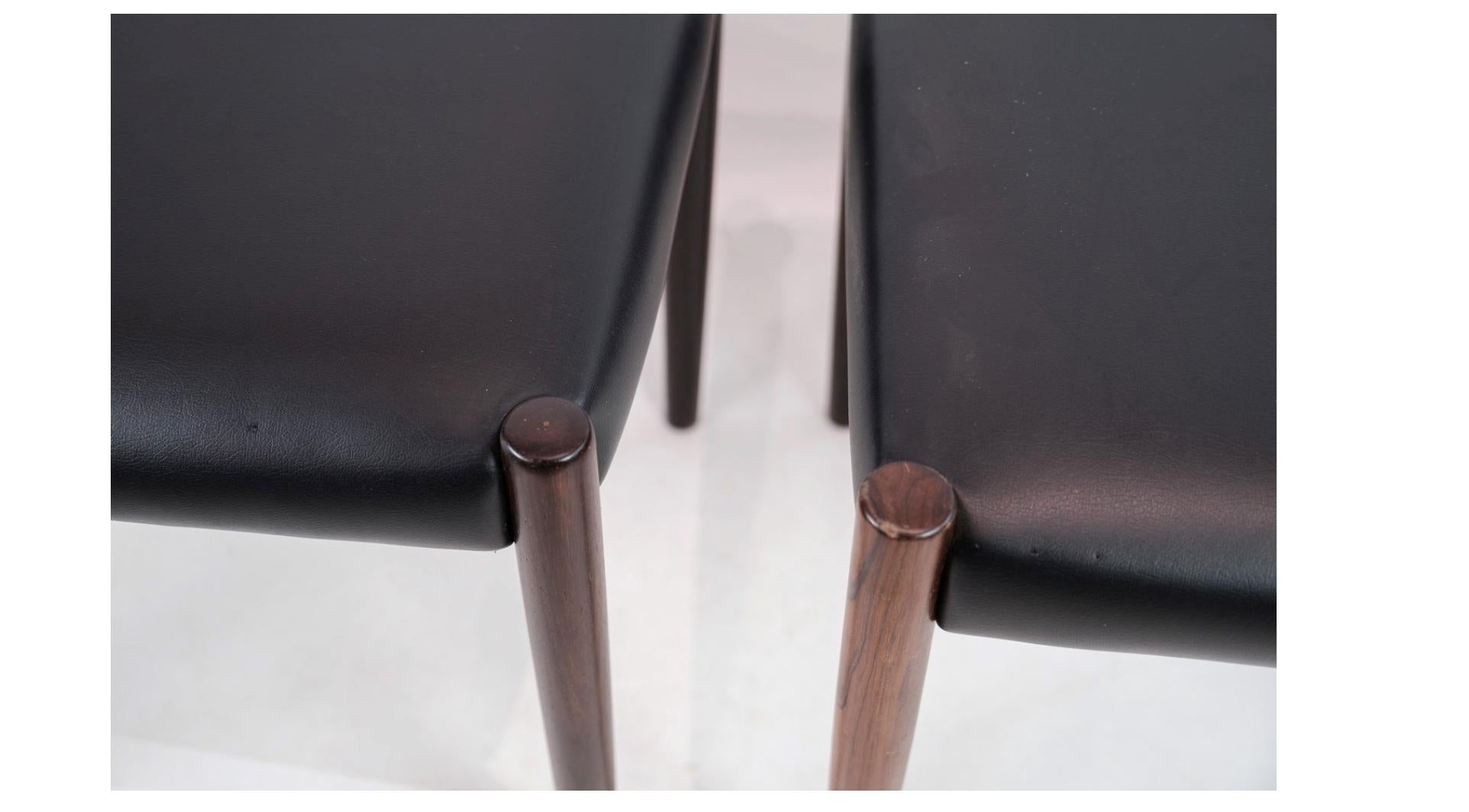 Set Of 2 Stools Made In Rosewood & Black Leather Seat From 1960s For Sale 1