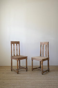 Ein Set aus zwei schwedischen Provinzstühlen, Ende des 18. Jahrhunderts