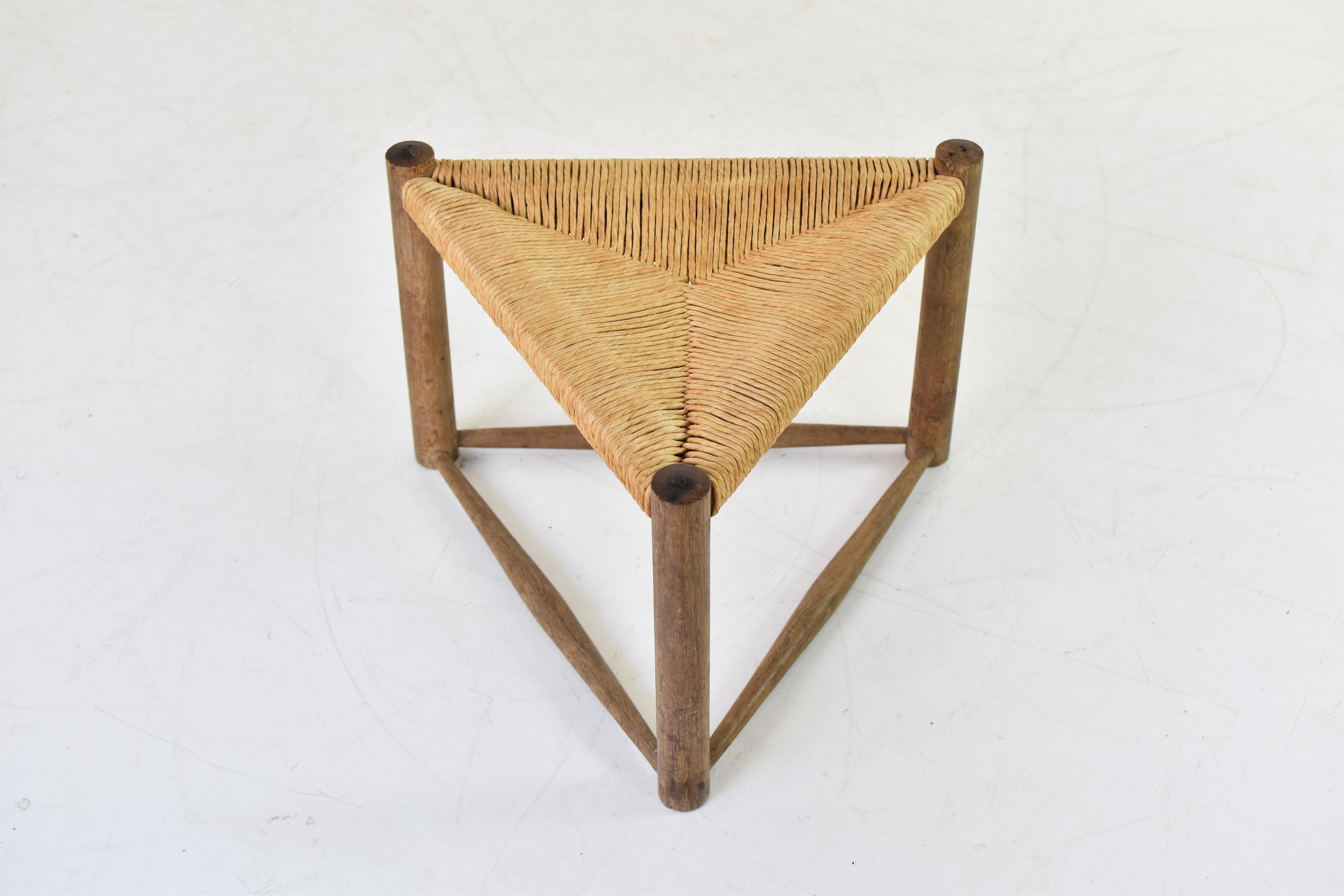 Set of Two Triangle Shaped Stools Attr. Charlotte Perriand, France, 1950s 2