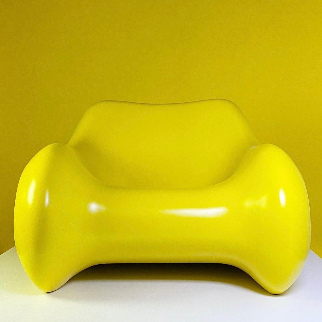 Allemand Ensemble de deux chaises Targa jaunes par Klaus Uredat pour la collection Horn, Allemagne en vente