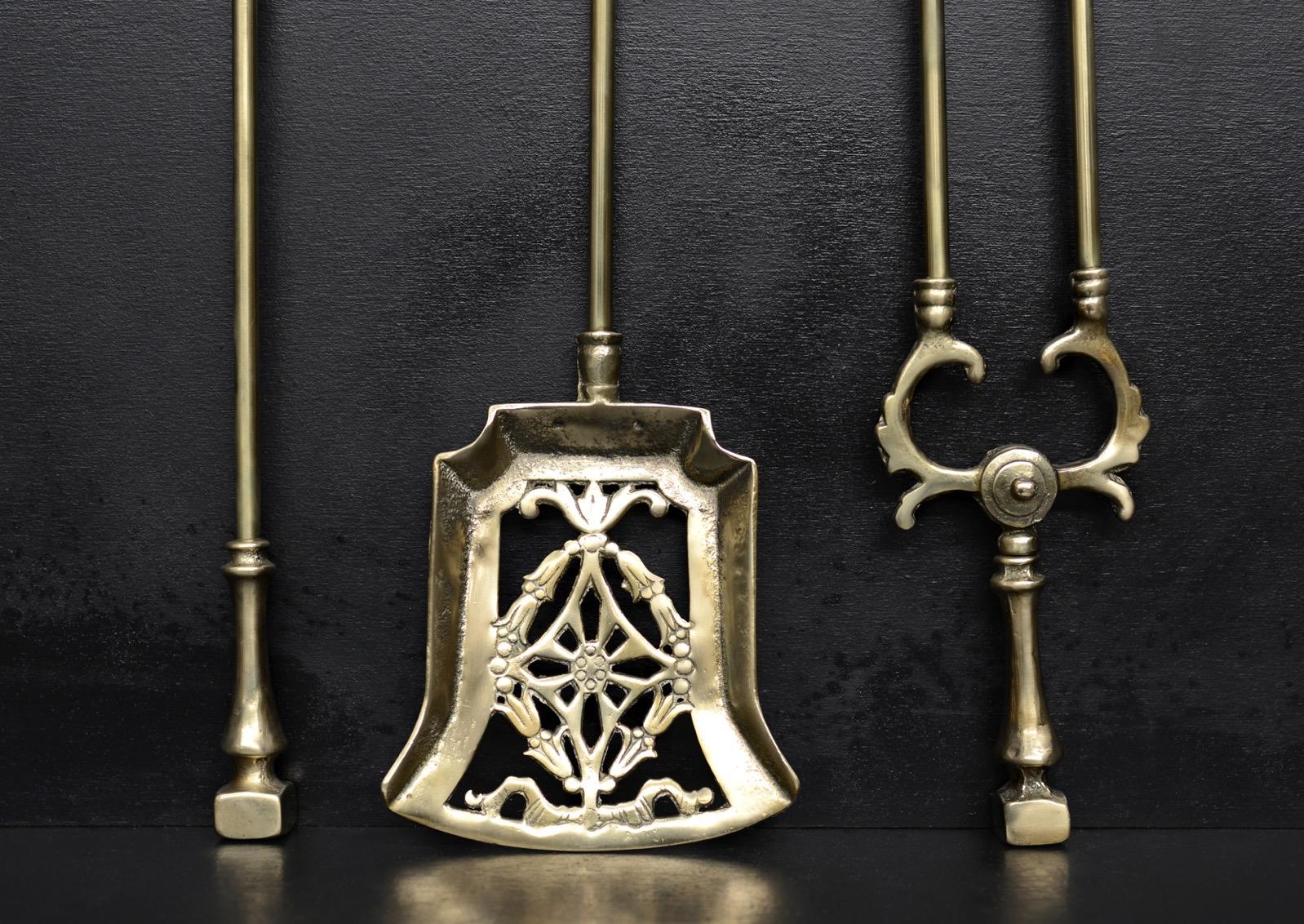 English Set of Victorian Brass Firetools For Sale