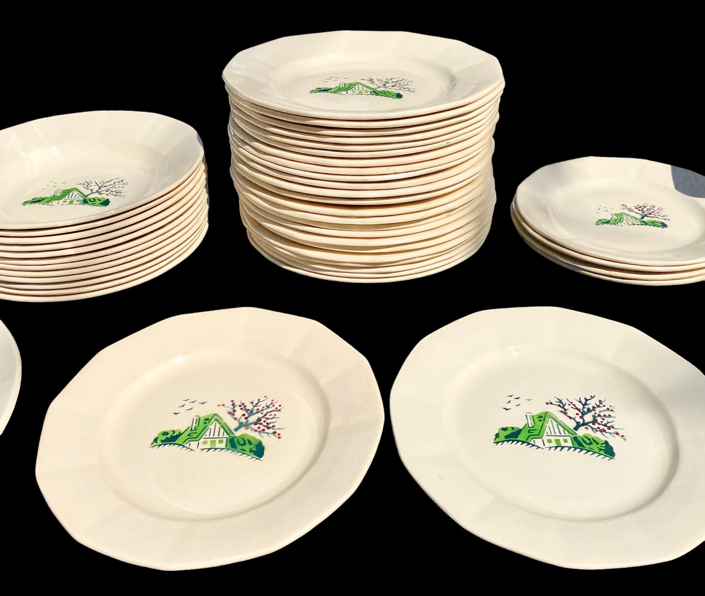 Set of Vintage French Sarreguemines Et Digoin “Bayeux” Dinnerware For Sale 11