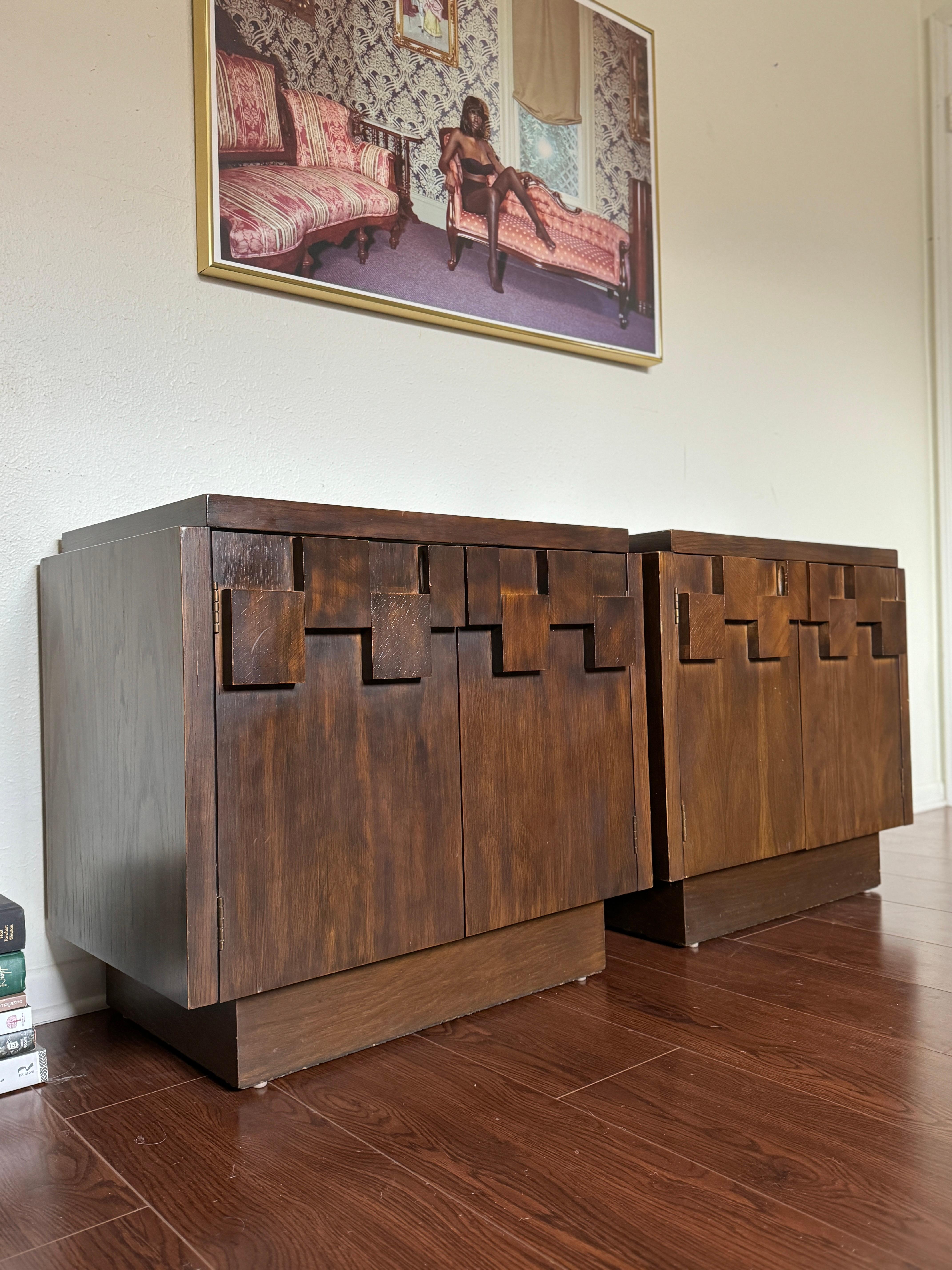 A set of vintage mid century modern nighstands by Lane Furniture, circa 1970s 1