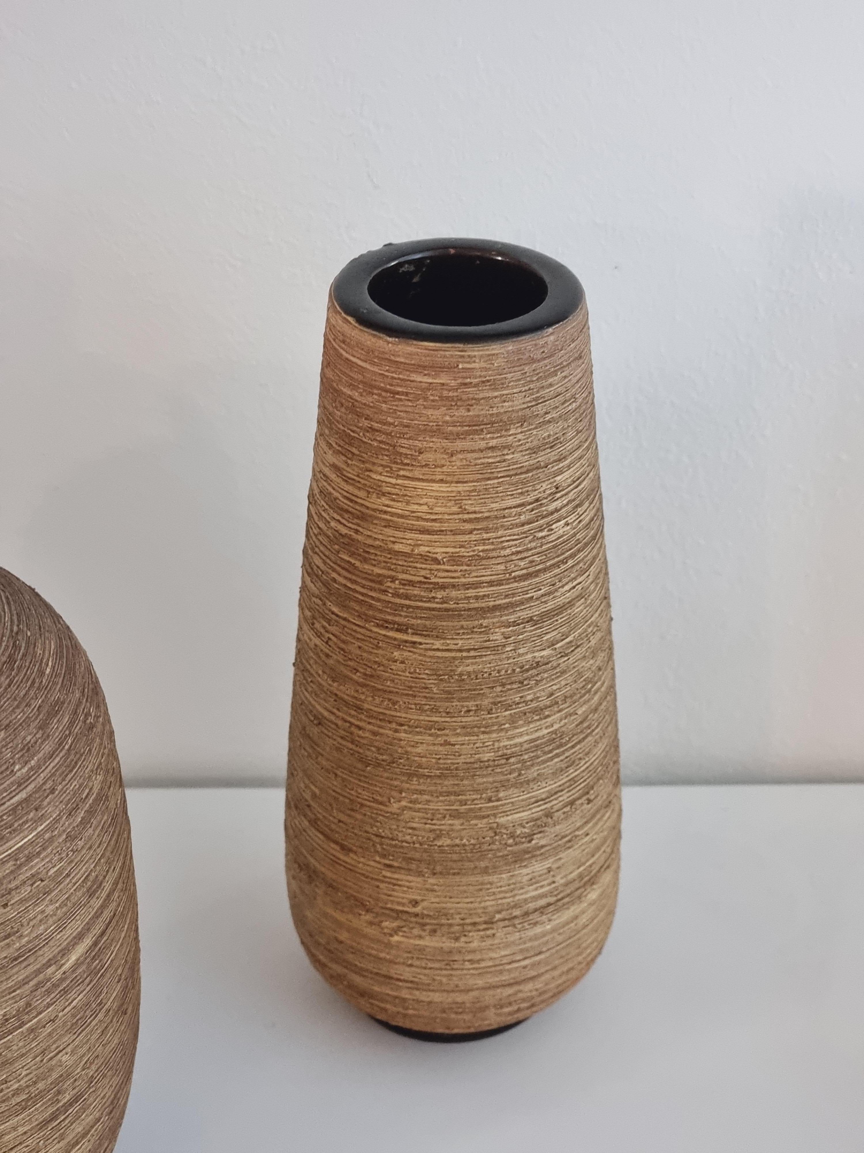 20th Century Set with Two Ceramic Vases by Greta Runeborg for Ekeby, Scandinavian Modern For Sale