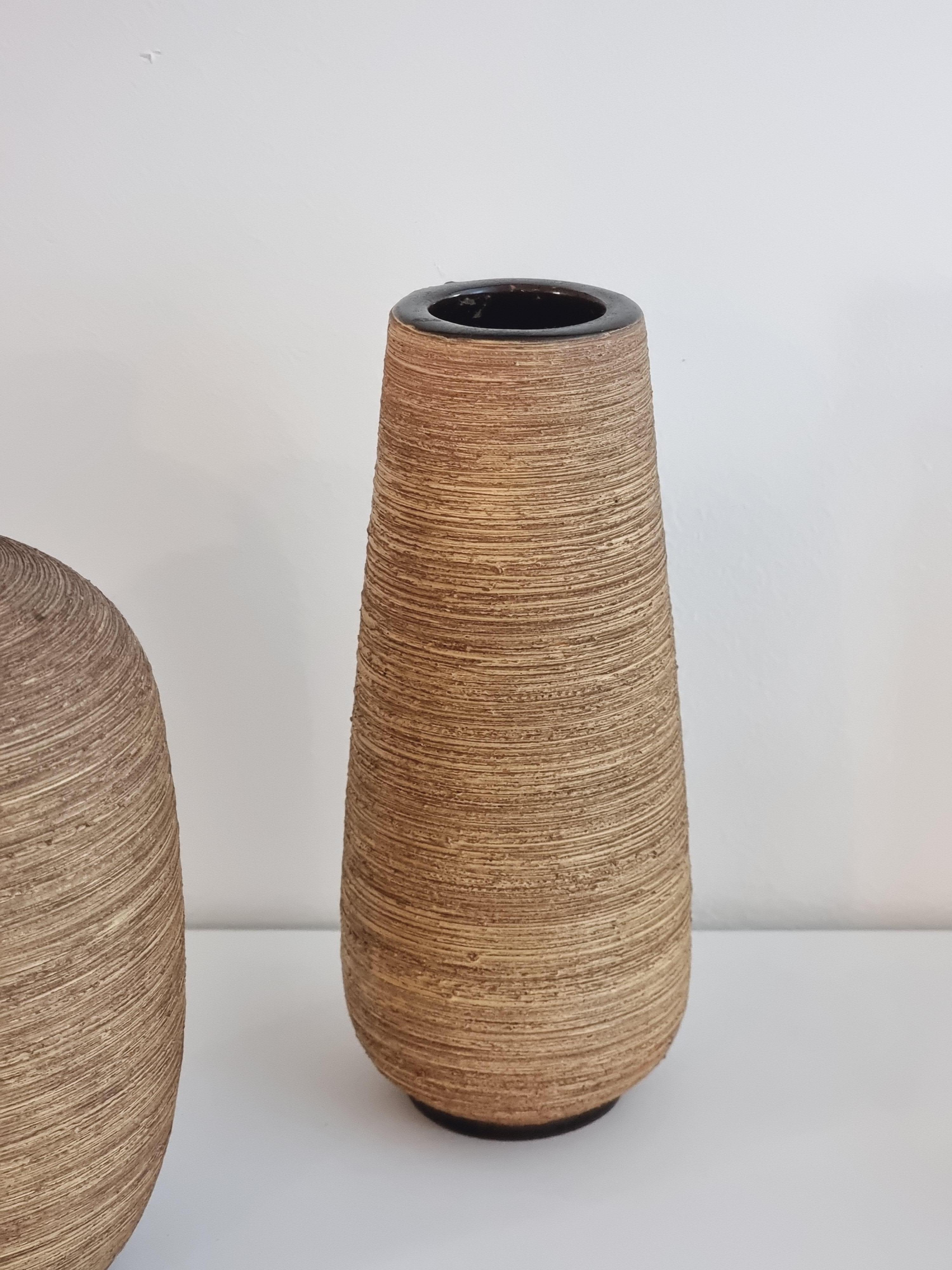 Céramique Ensemble de deux vases en céramique de Greta Runeborg pour Ekeby, Scandinavian Modern en vente