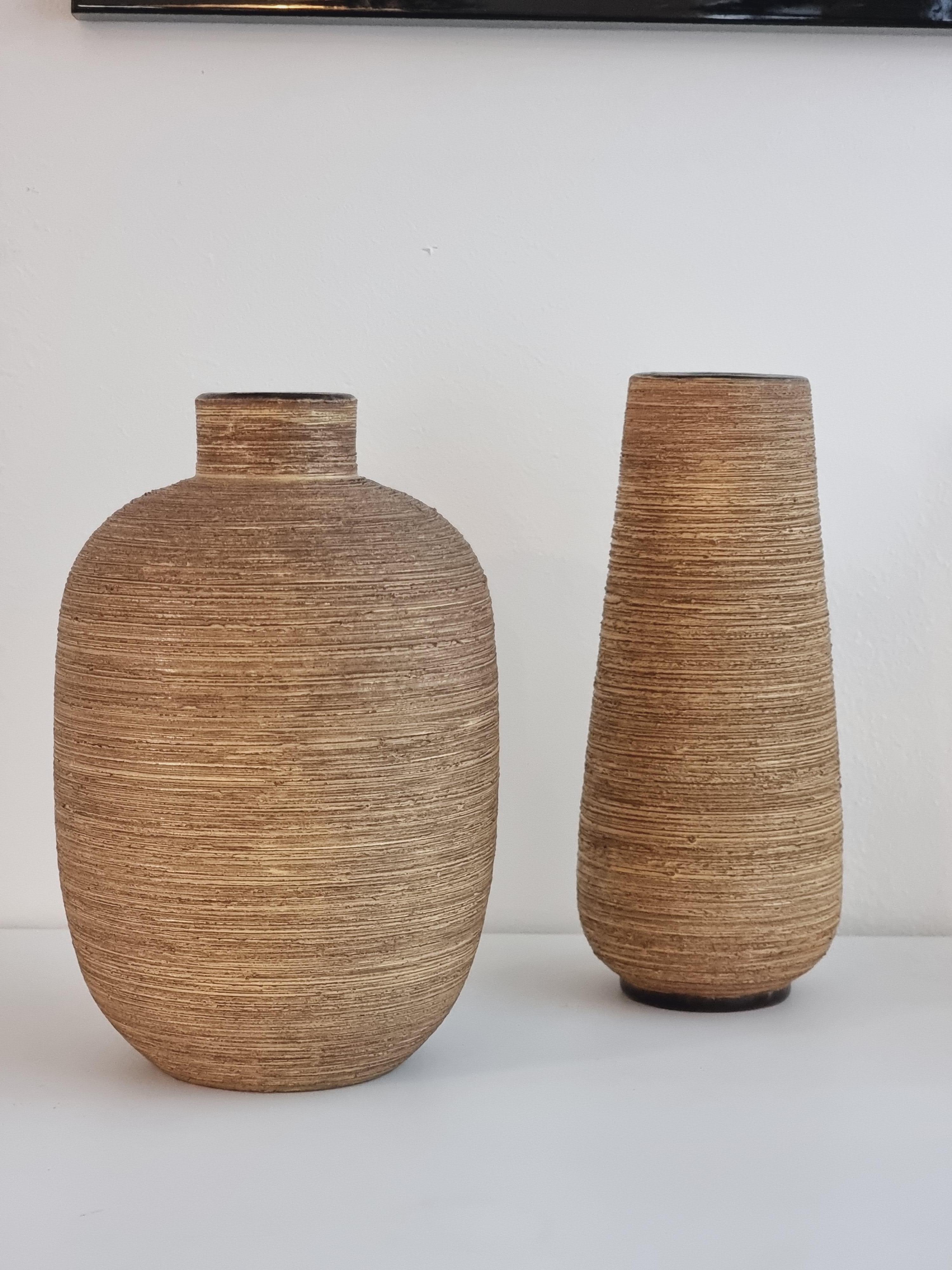 Set with Two Ceramic Vases by Greta Runeborg for Ekeby, Scandinavian Modern For Sale 3
