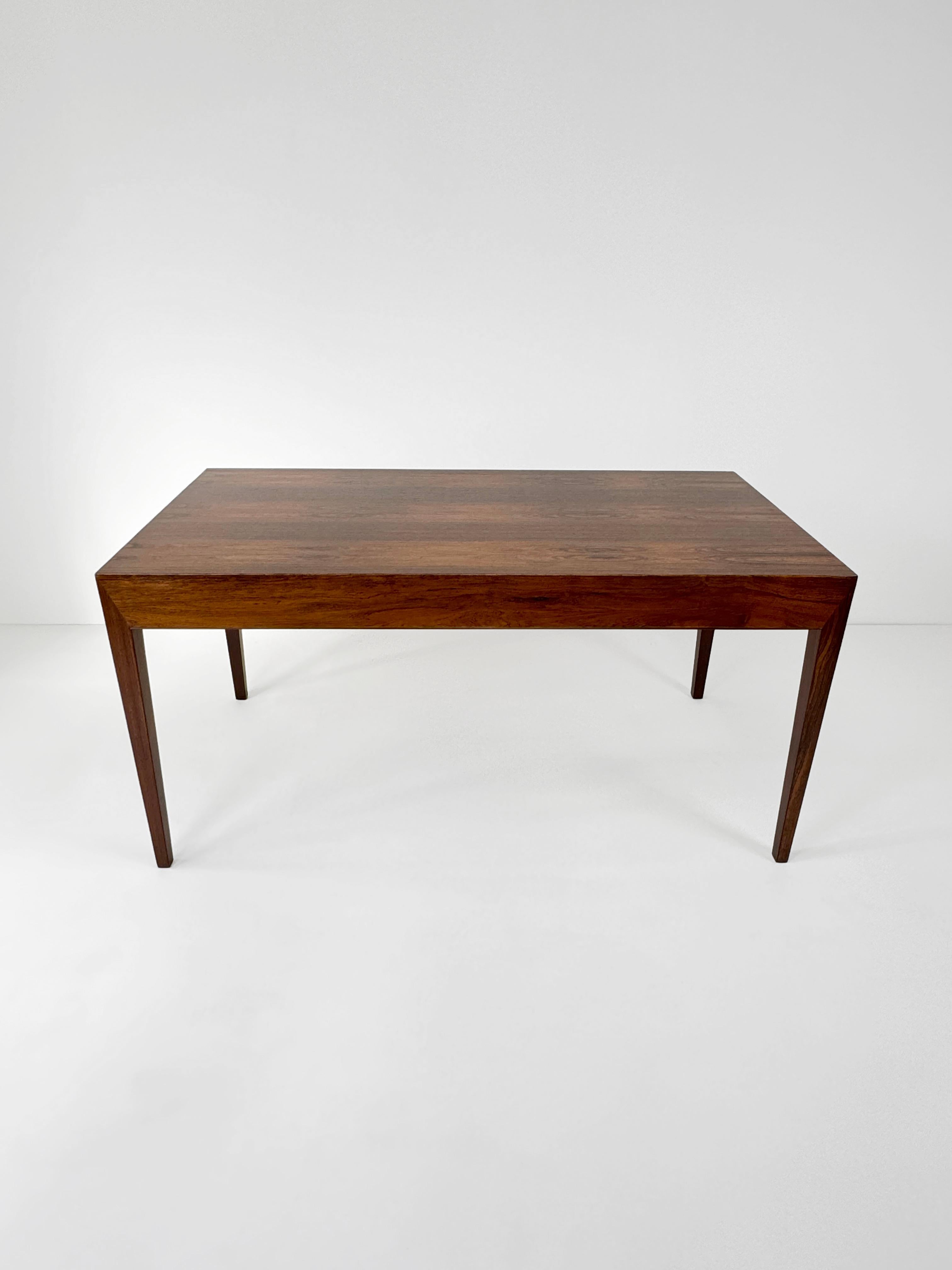 Bureau en bois de rose de Severin Hansen, pour Haslev Mobelsnedkeri Danemark, années 1950 3