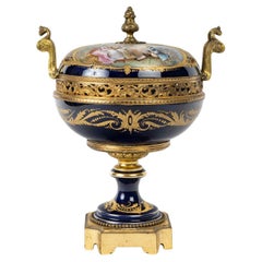 Antique A Sèvres Porcelain and Gilt Bronze Bonbonnière, 19th Century.