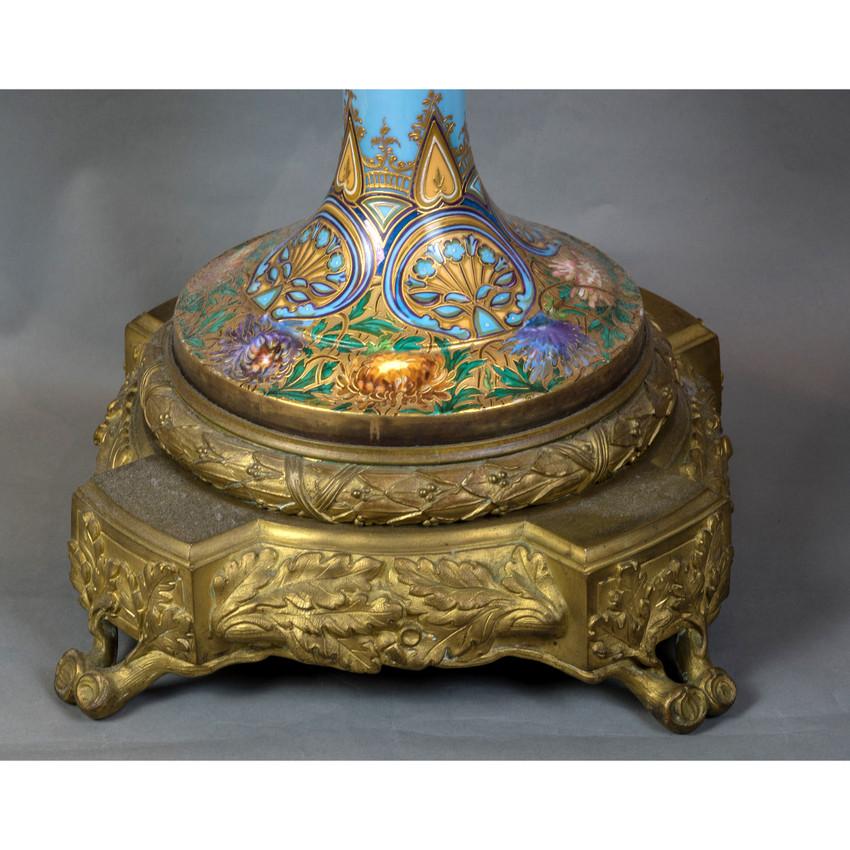 Jarrón de porcelana de Sèvres y bronce dorado de estilo Arts & Crafts de Fuchs en venta 3