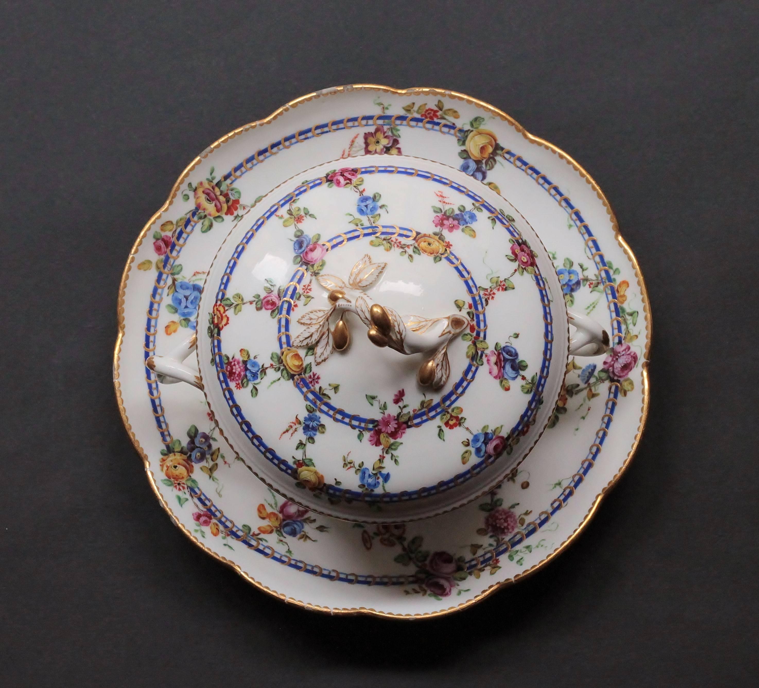 Sevres Porcelain Circular Ecuelle, Cover and Stand, circa 1760-1765 3