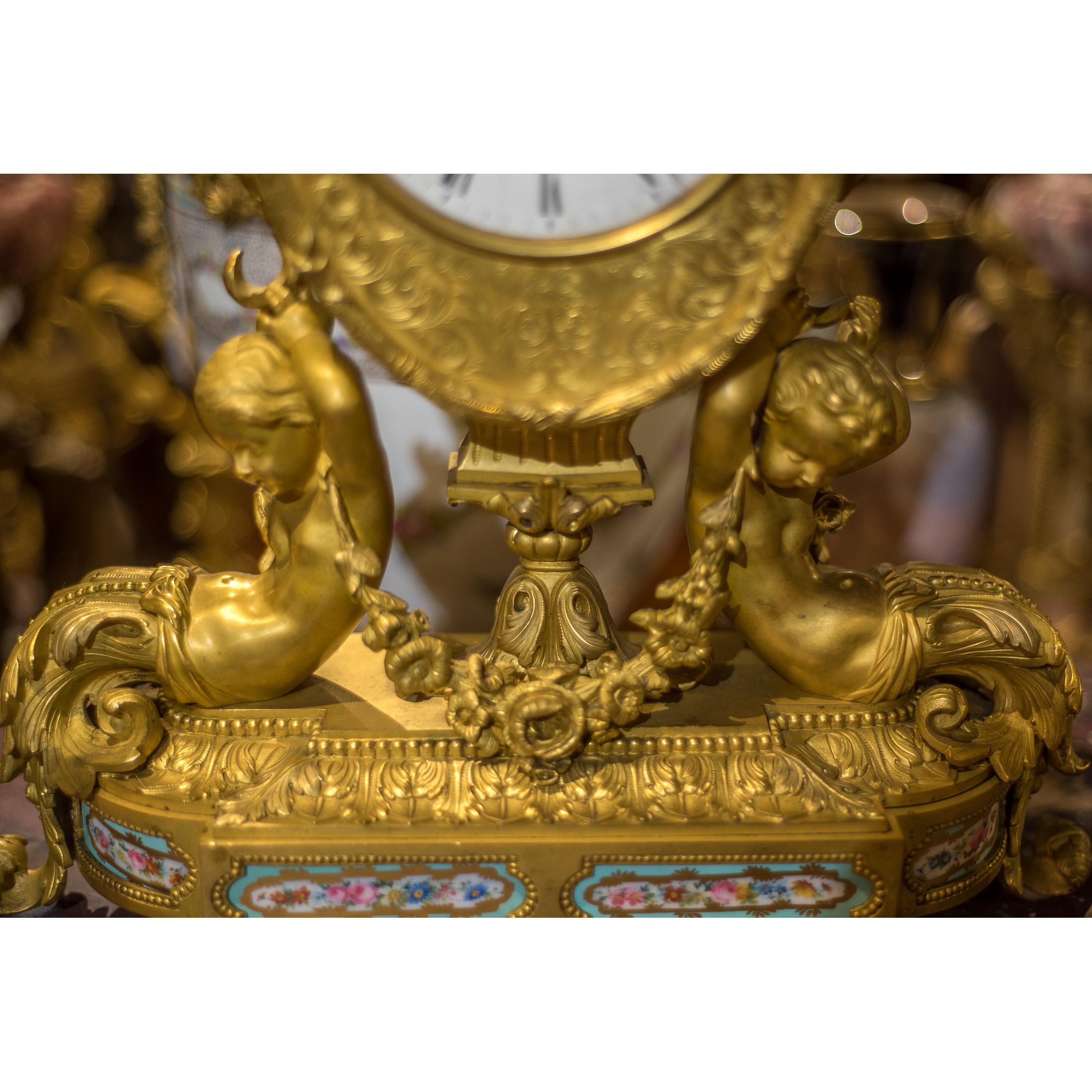 Sèvres-Style Gilt Bronze and Jeweled Porcelain Clock Set For Sale 1