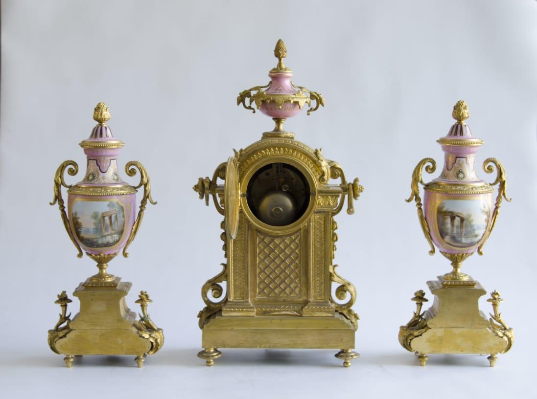 Rococo Sevres Style Ormolu Mounted Jewelwd Procelain Rose Pomedur Clock Garniture 19 For Sale