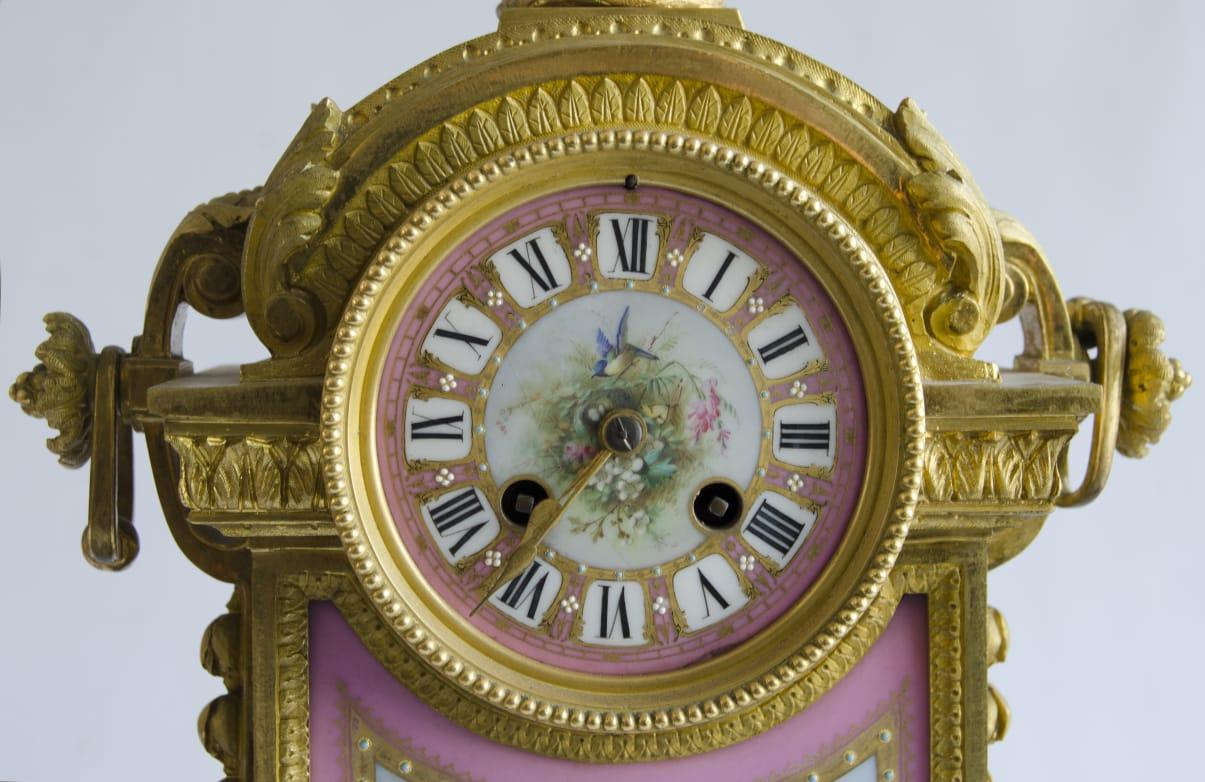 French Sevres Style Ormolu Mounted Jewelwd Procelain Rose Pomedur Clock Garniture 19 For Sale