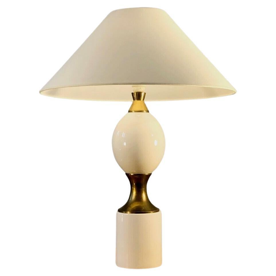 A SHABBY-CHIC SEVENTIES NEOCLASSICAL TABLE LAMP, France 1970 For Sale