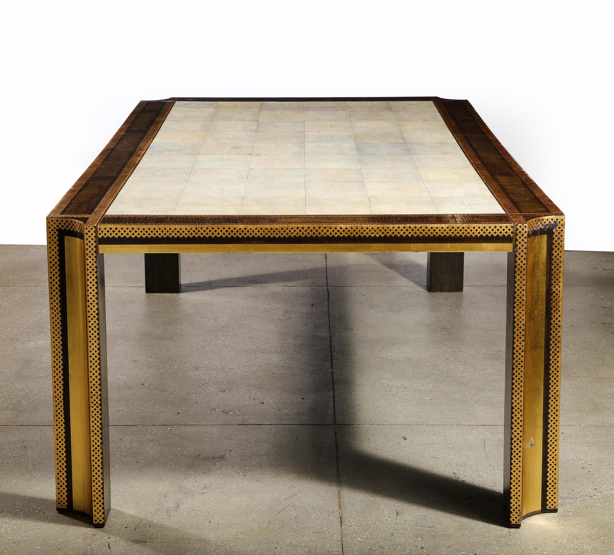 Table de salle à manger à poignée en galuchat et doré de Karl Springer Bon état - En vente à New York, NY