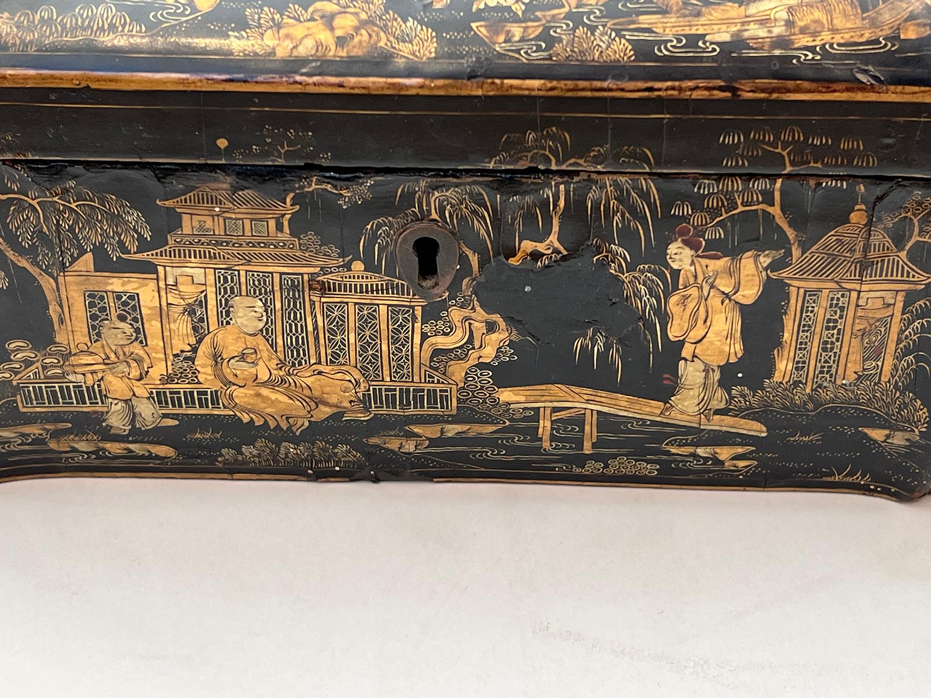 A Shapely 19th Century Chinese Export Black Lacquered Dressing Box For Sale 3