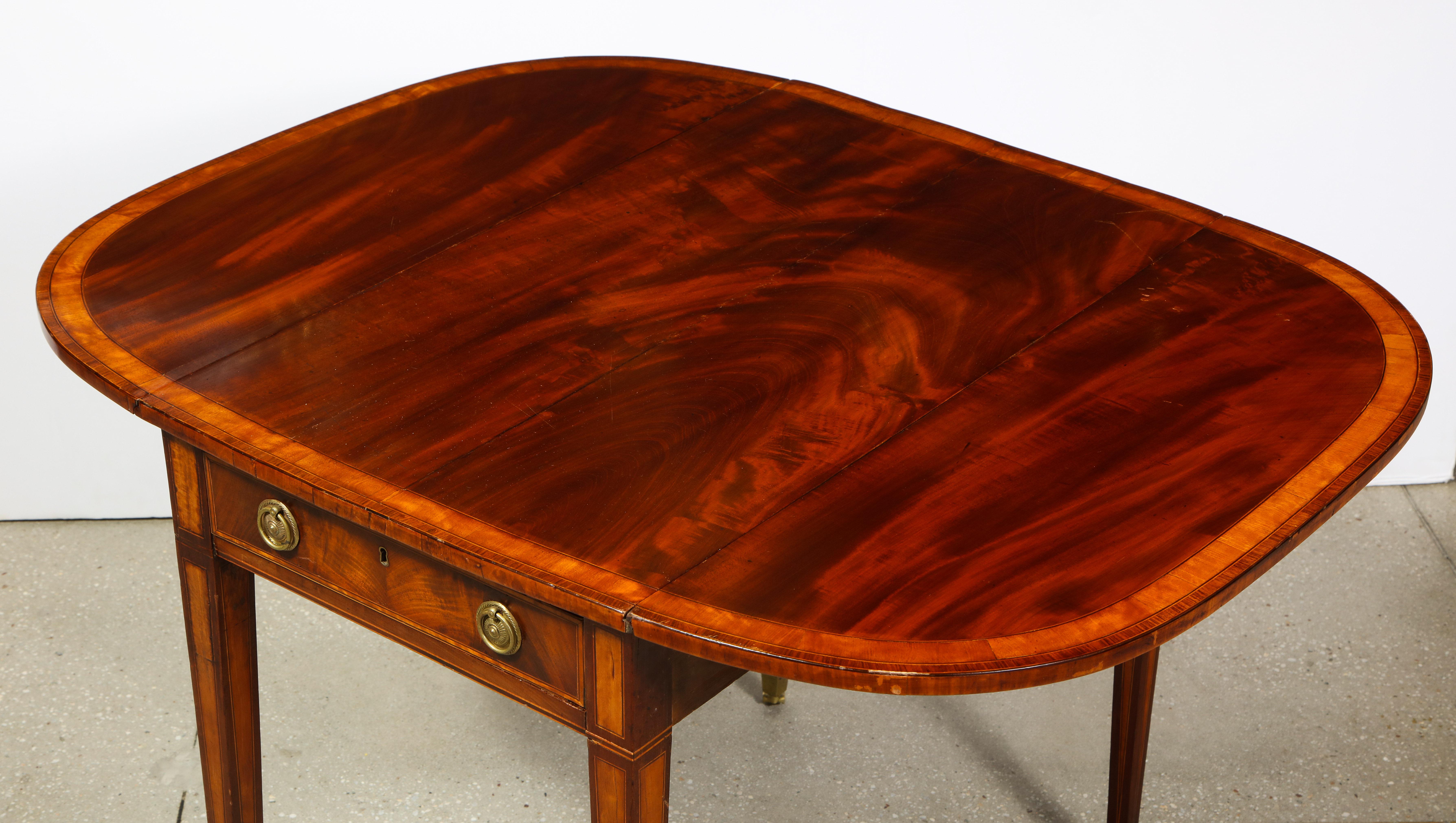 Sheraton inlaid mahogany Pembroke Table with satinwood banding 7