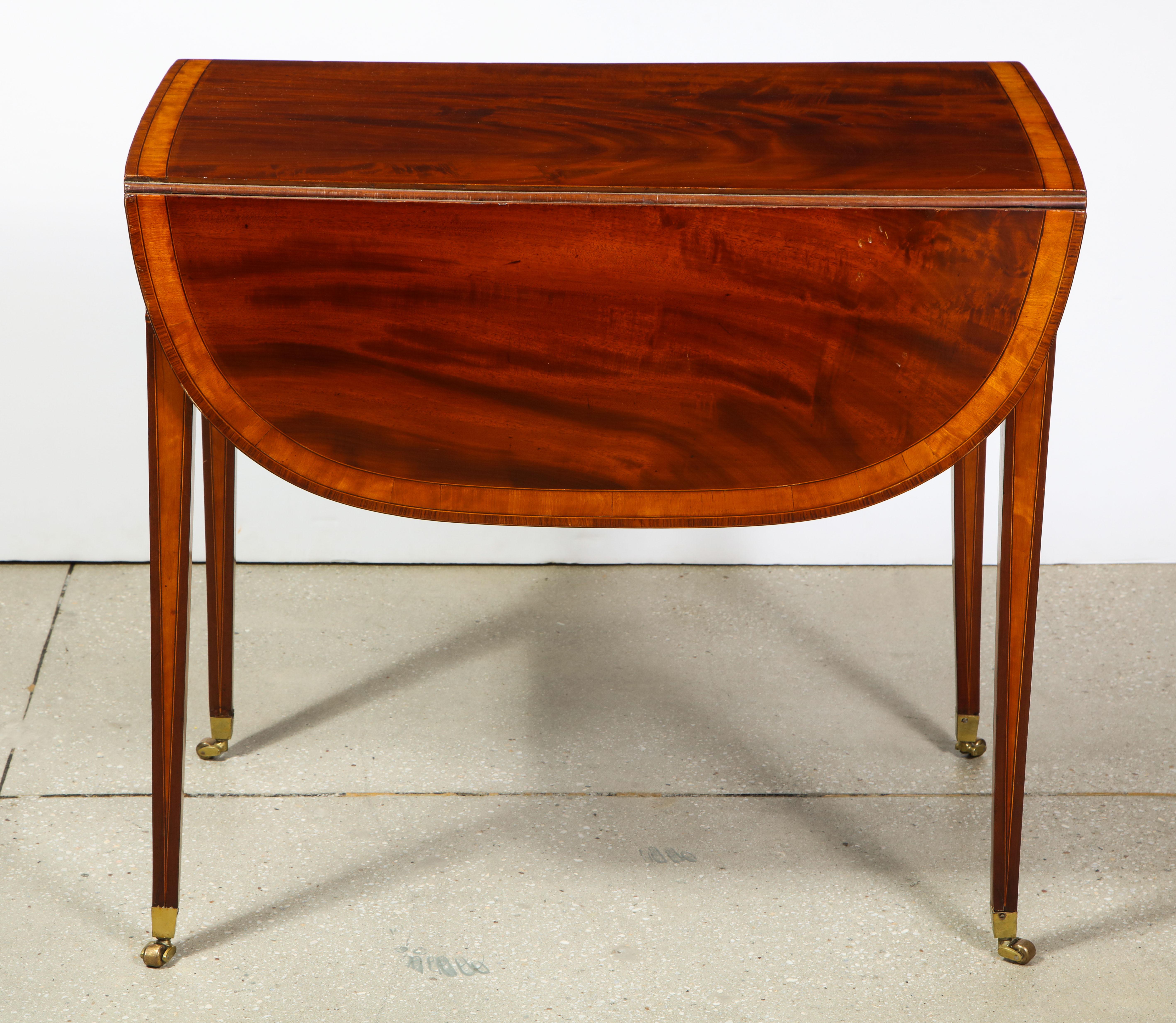 Wood Sheraton inlaid mahogany Pembroke Table with satinwood banding