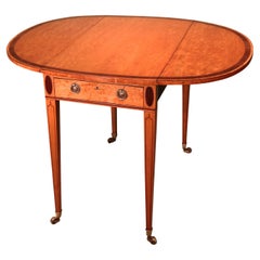 Pembroke-Tisch aus Seidenholz aus der Sheraton-Periode