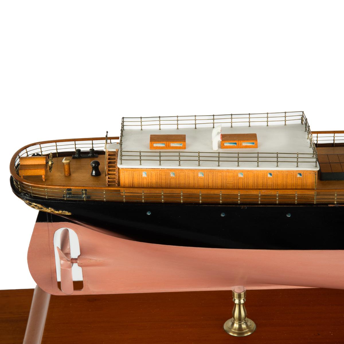Un modelo de astillero del transatlántico Nippon Moru, fechado en 1898 en venta 5