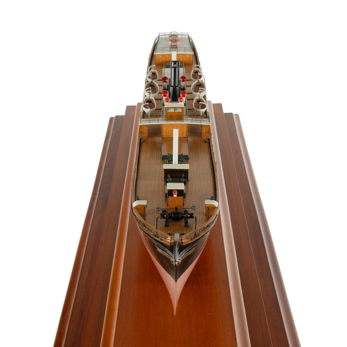 Un modelo de astillero del transatlántico Nippon Moru, fechado en 1898 en venta 6