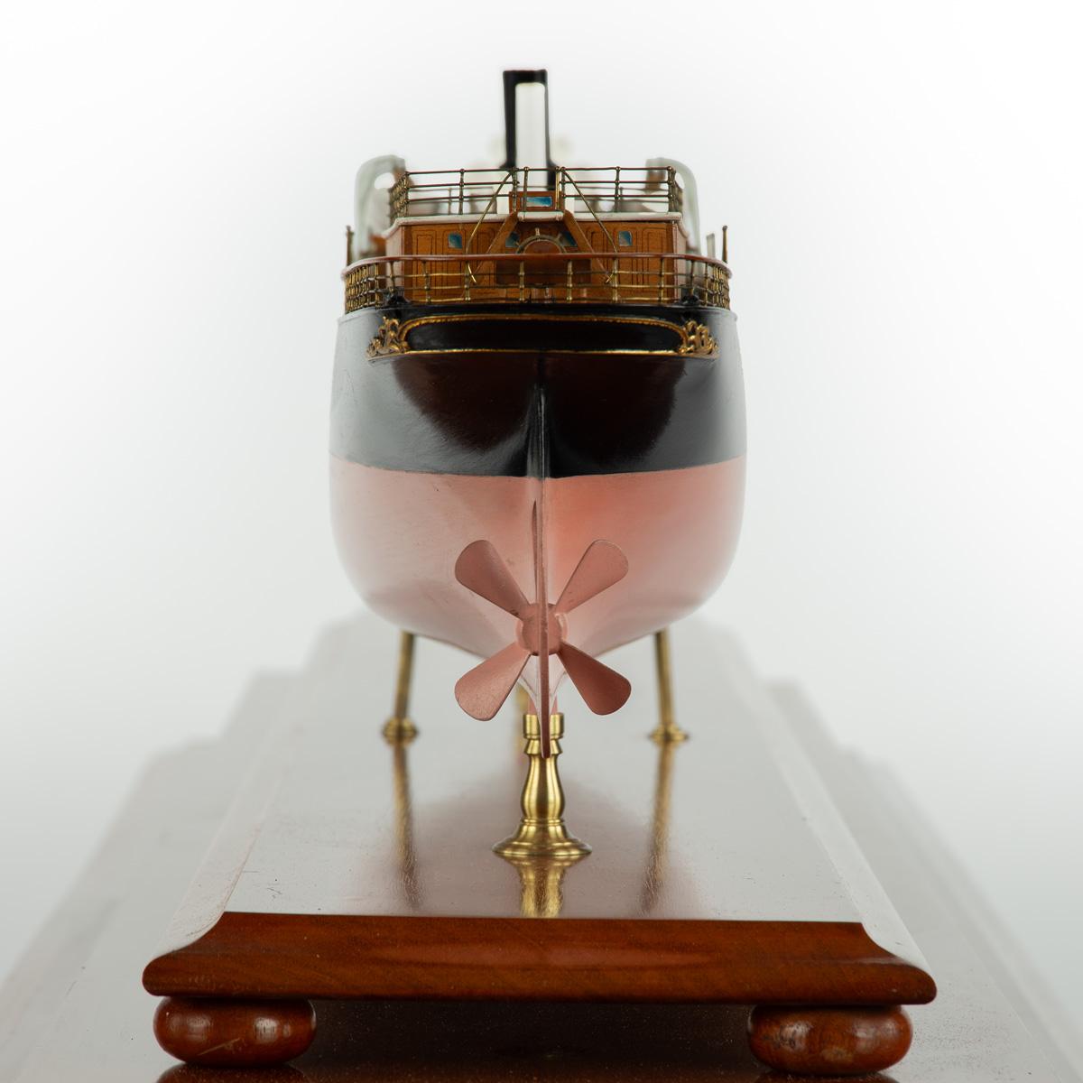 Un modelo de astillero del transatlántico Nippon Moru, fechado en 1898 en venta 1