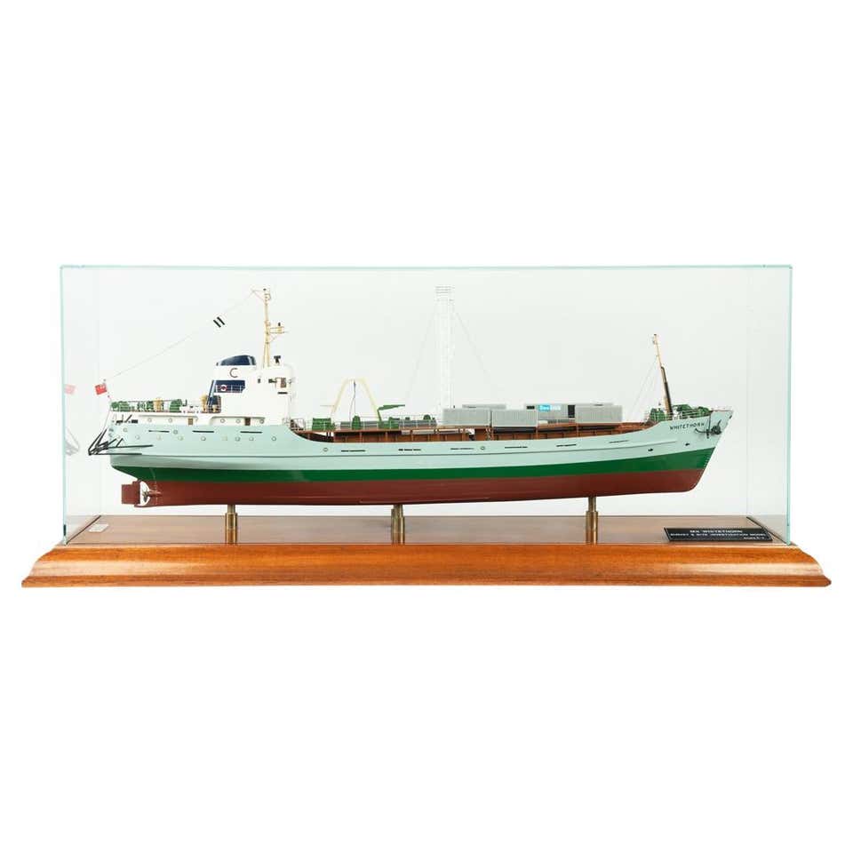 A Victorian shipyard model of a sloop For Sale at 1stDibs