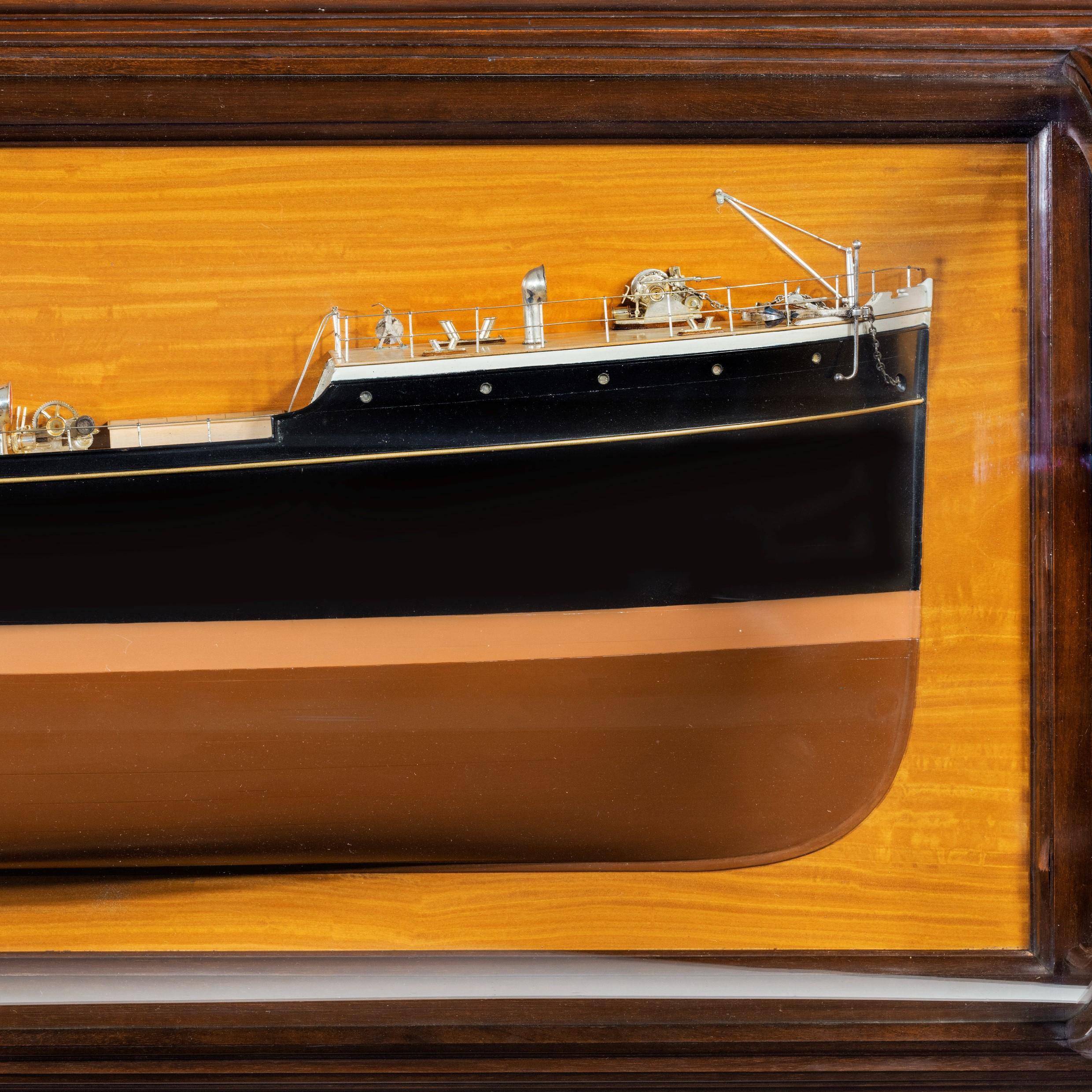Modello di cantiere della nave a vapore in legno 'S.S. F.W.Harris' in vendita 8