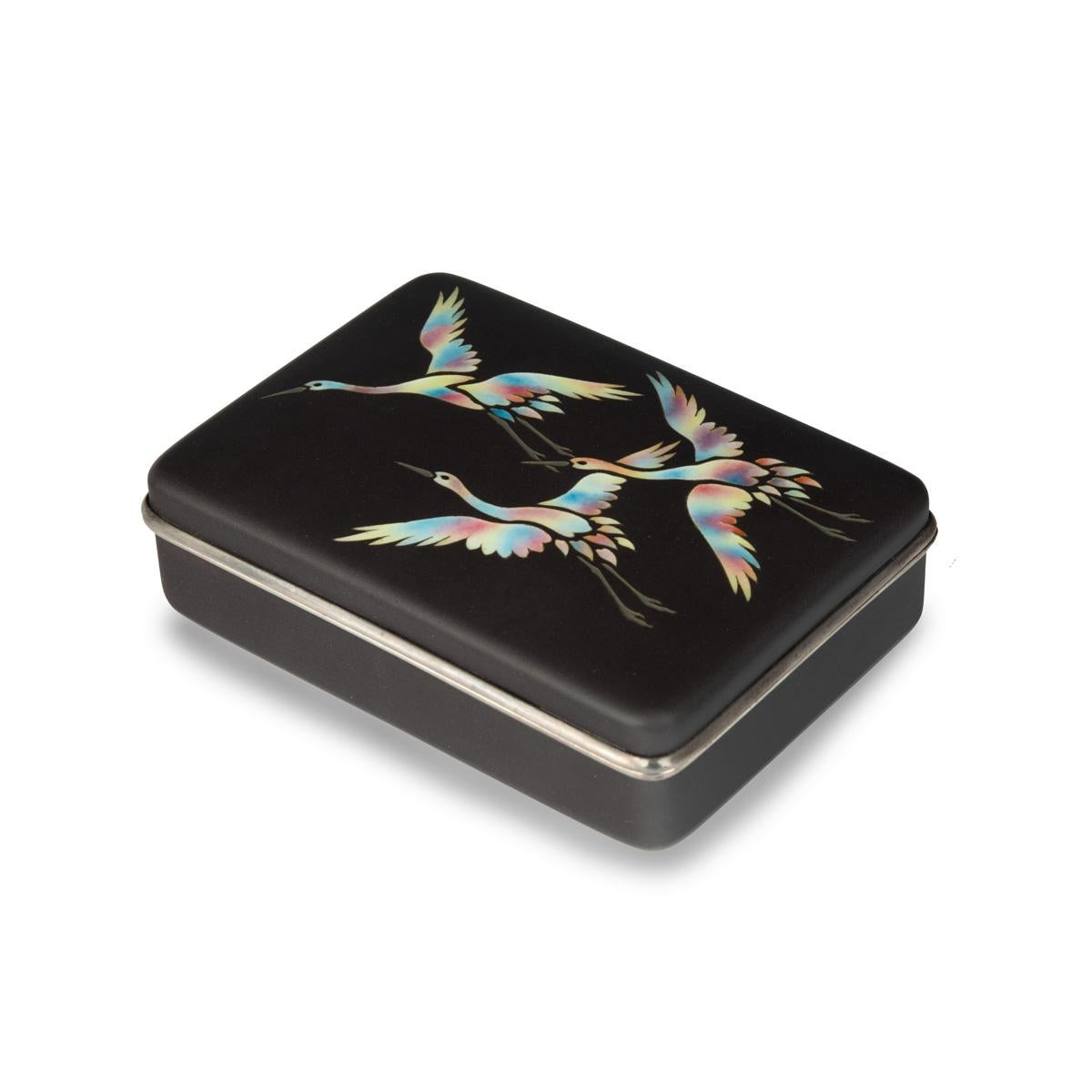 A Showa period cloisonné box with three cranes, Ando Company For Sale 1