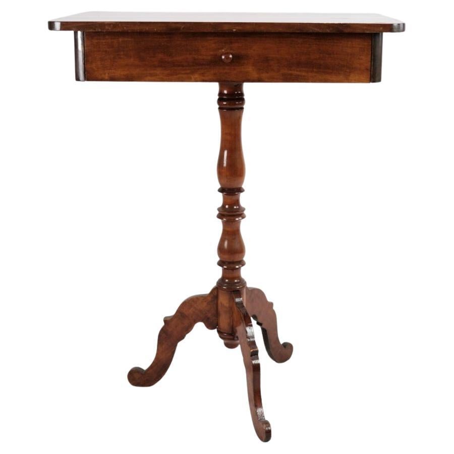 Side Table on a Mahogany Pillar from Around the Year 1850s