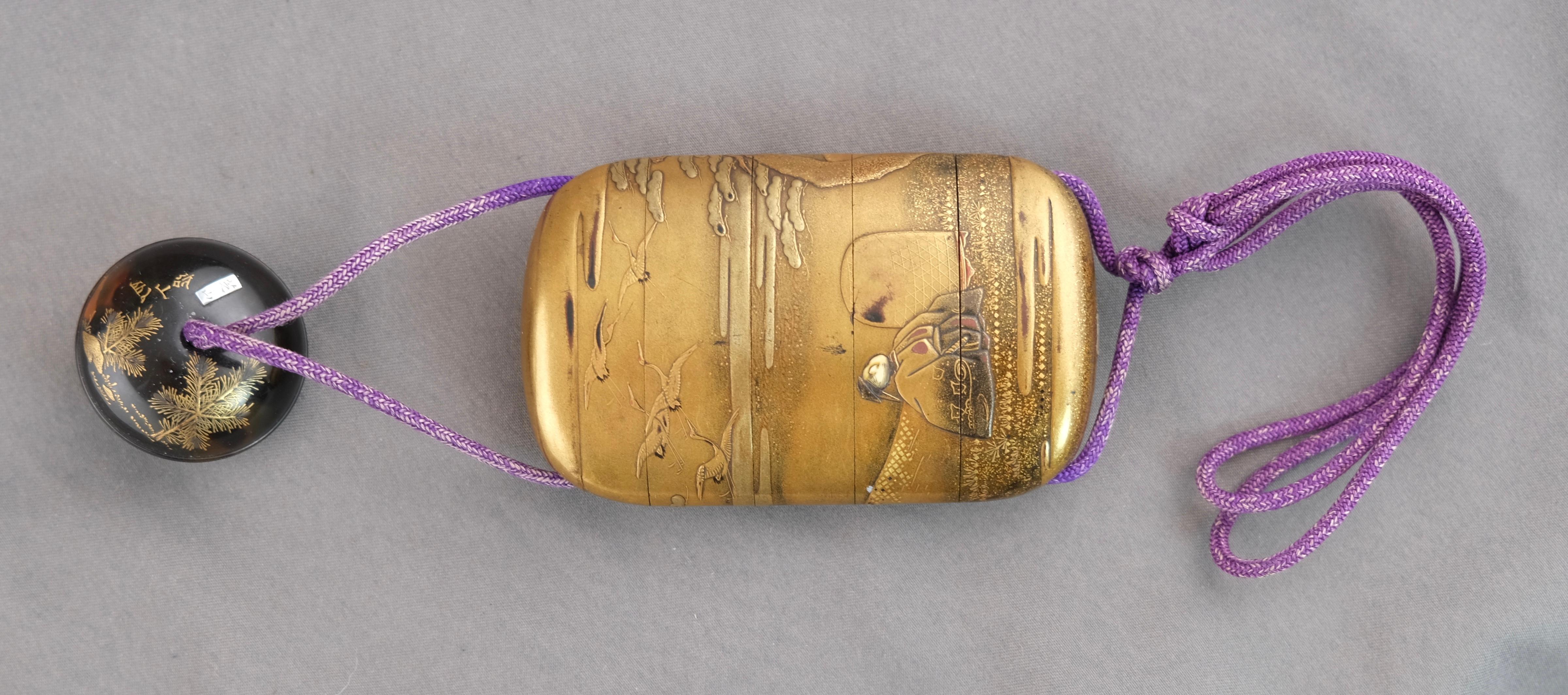 Signed Japanese Inro with a Signed Round Lacquer Netsuke In Good Condition In Stockholm, SE