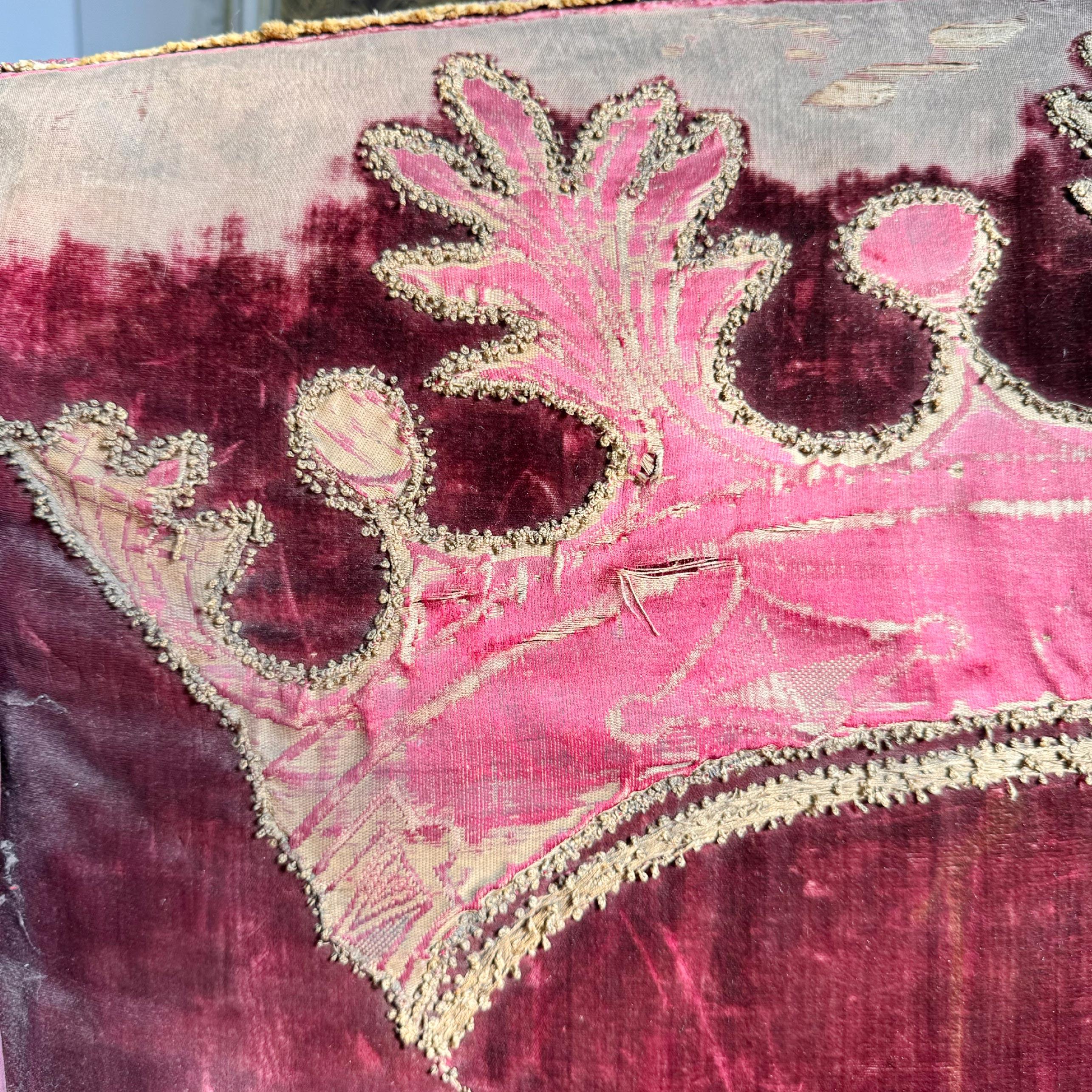 Ein bedeutend bedeutender und seltener französischer Kronleuchter in Schlittenform aus dem 18. Jahrhundert im Angebot 4