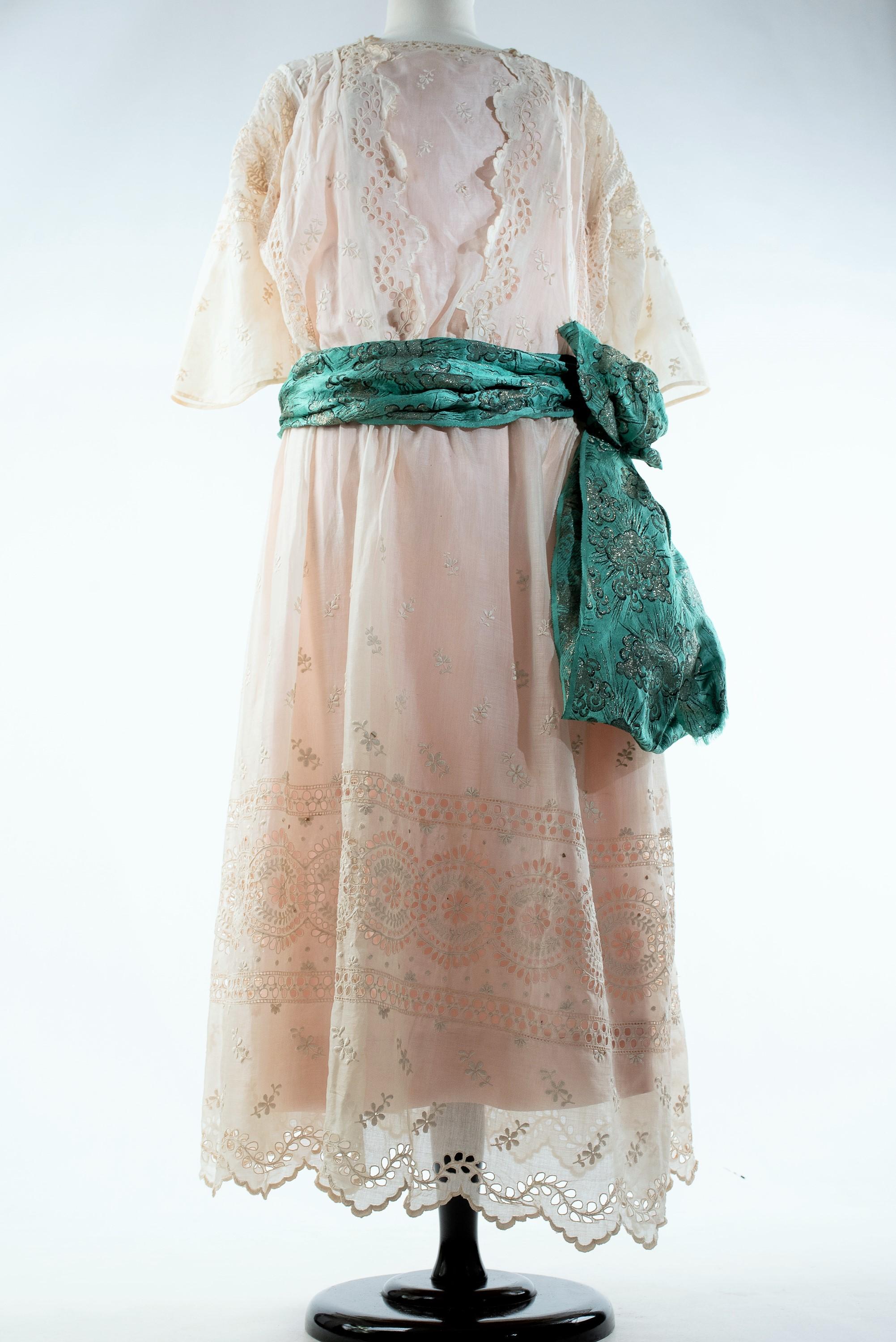 A silk pongee & White Embroidery Chiffon Summer Dress - France Circa 1920 For Sale 6
