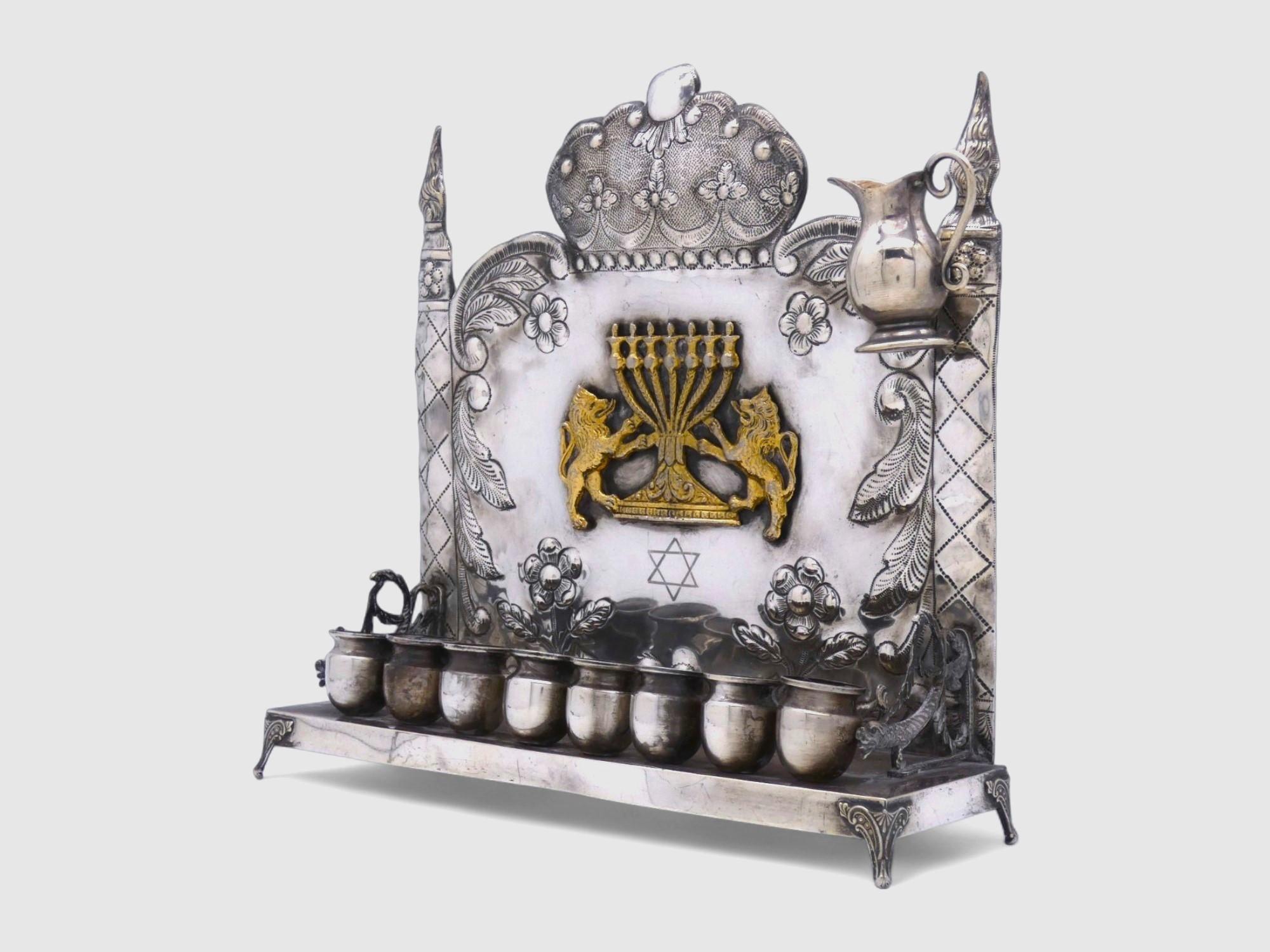 Una lámpara de Hanukkah americana de plata Estadounidense en venta