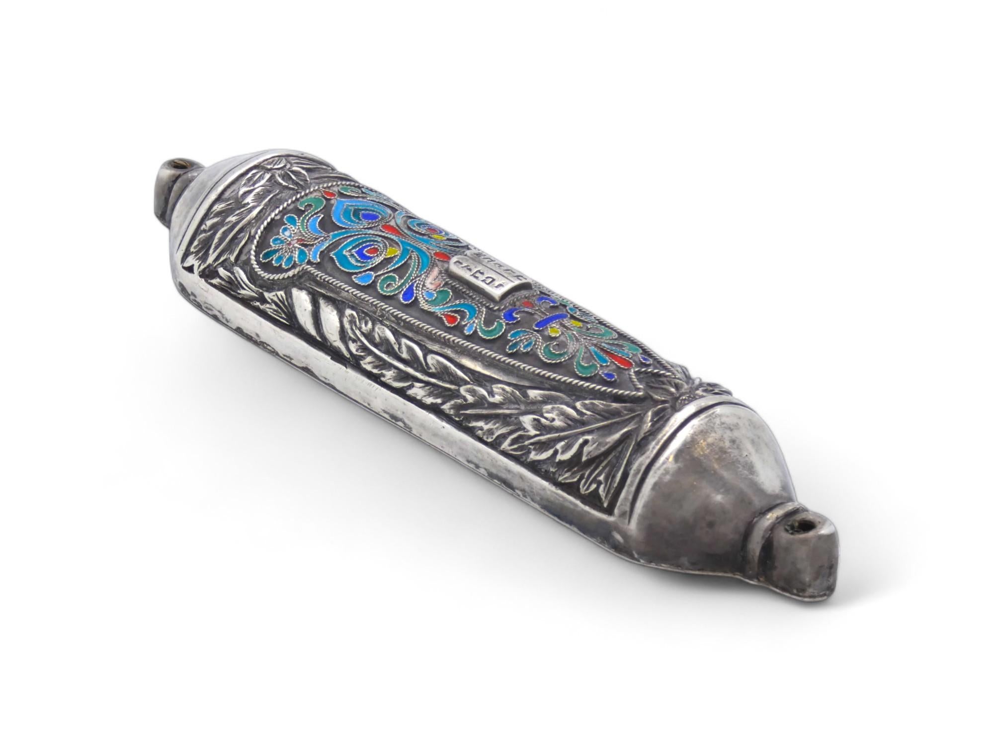 Americano Una custodia per Mezuzah in argento e smalto di Henryk Winograd, 1991 in vendita