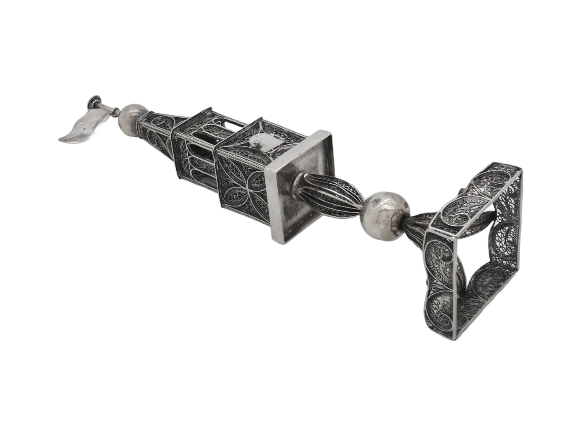 Autrichien Tour à pointes en argent et filigrane, Autriche 1880 en vente