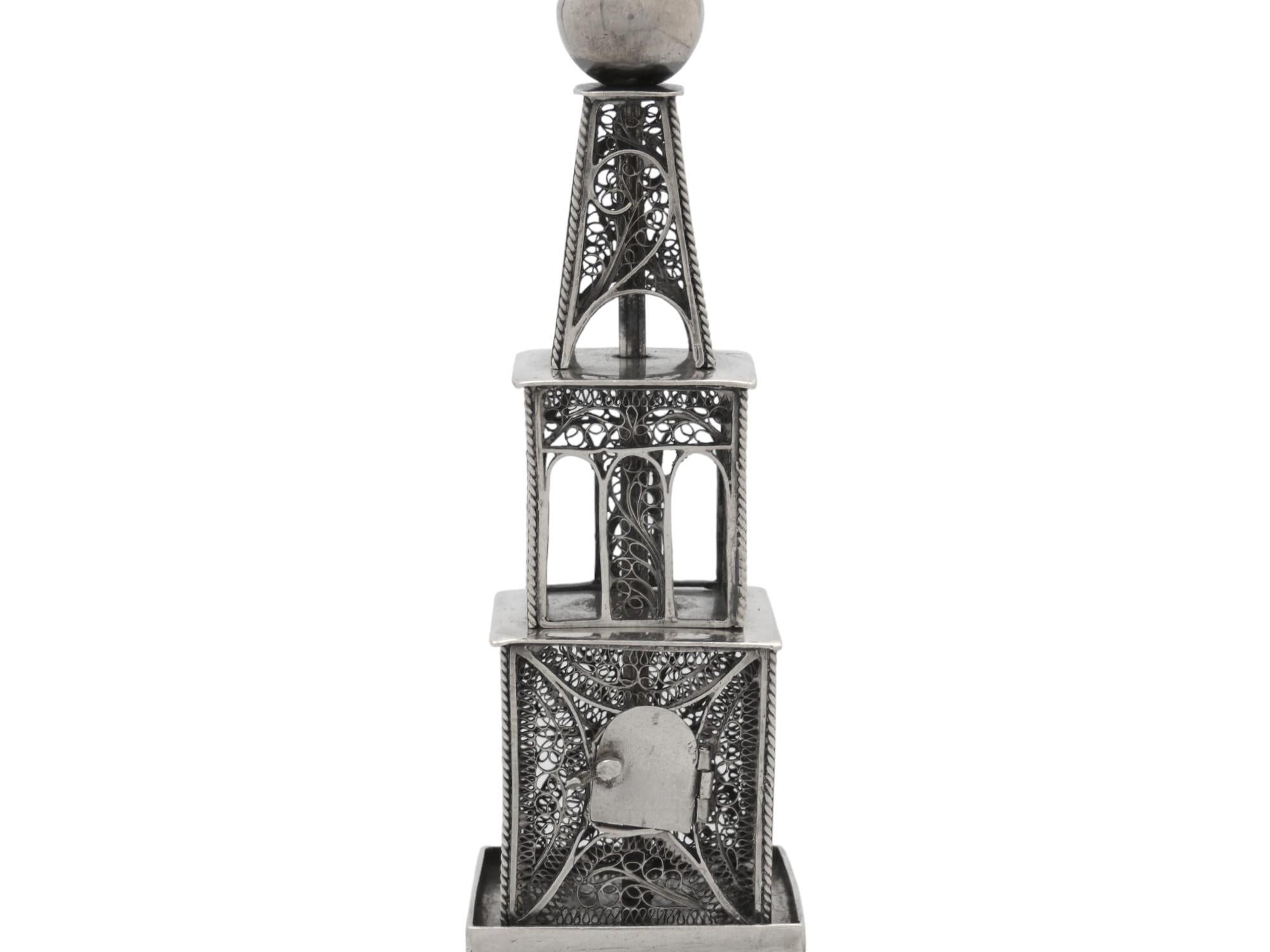 Fin du XIXe siècle Tour à pointes en argent et filigrane, Autriche 1880 en vente