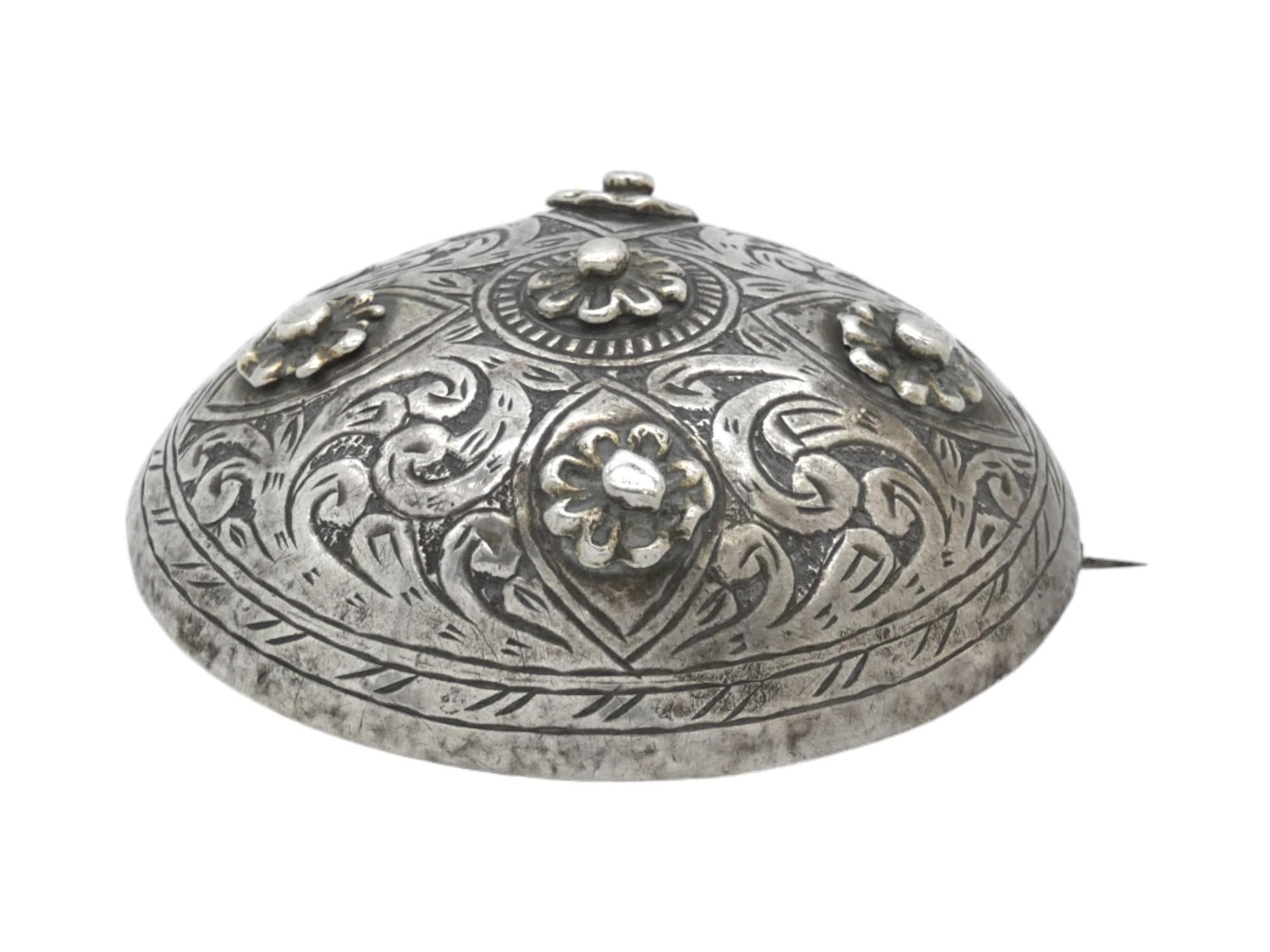Moroccan A Silver Brooch, Jewelry for Women, Morocco Circa 1900 For Sale