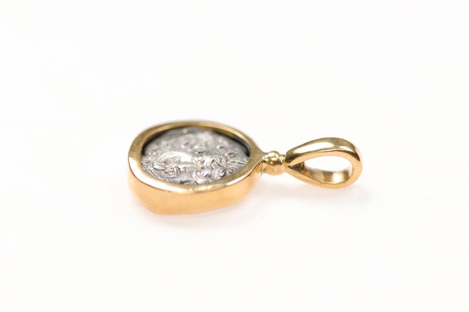 Dracme d'argento - Gorgoneion con finiture in oro 22 carati in vendita 4